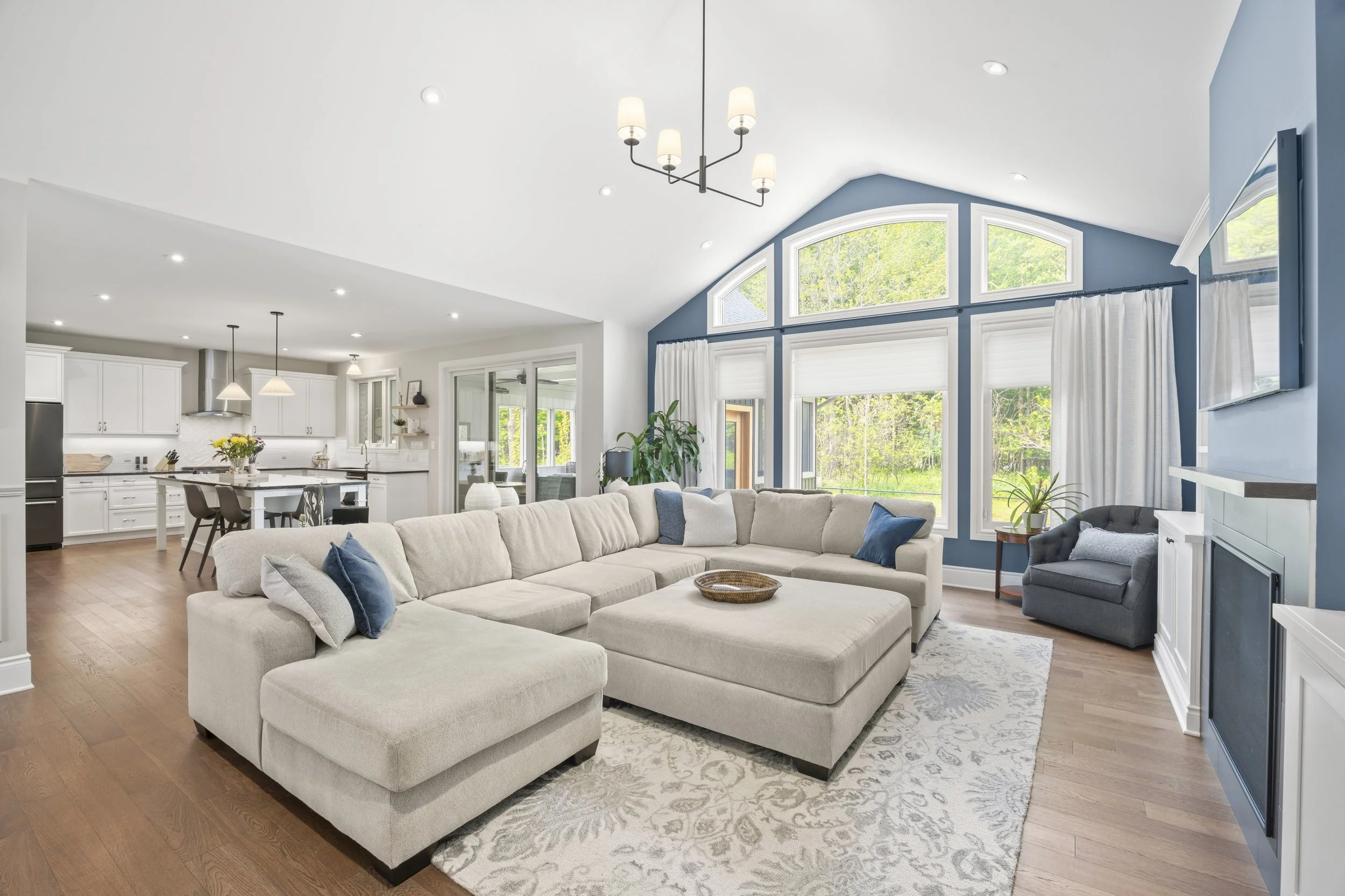 2263 Dauncey Cres -18.JPG