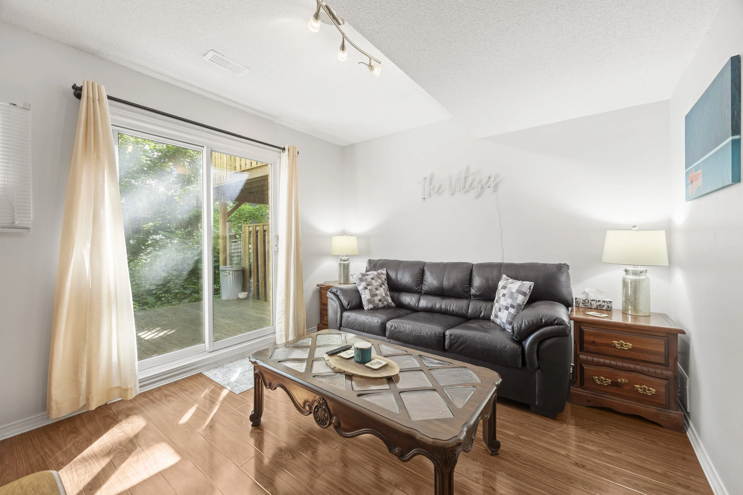 25-9 Ailsa Place-9.JPG