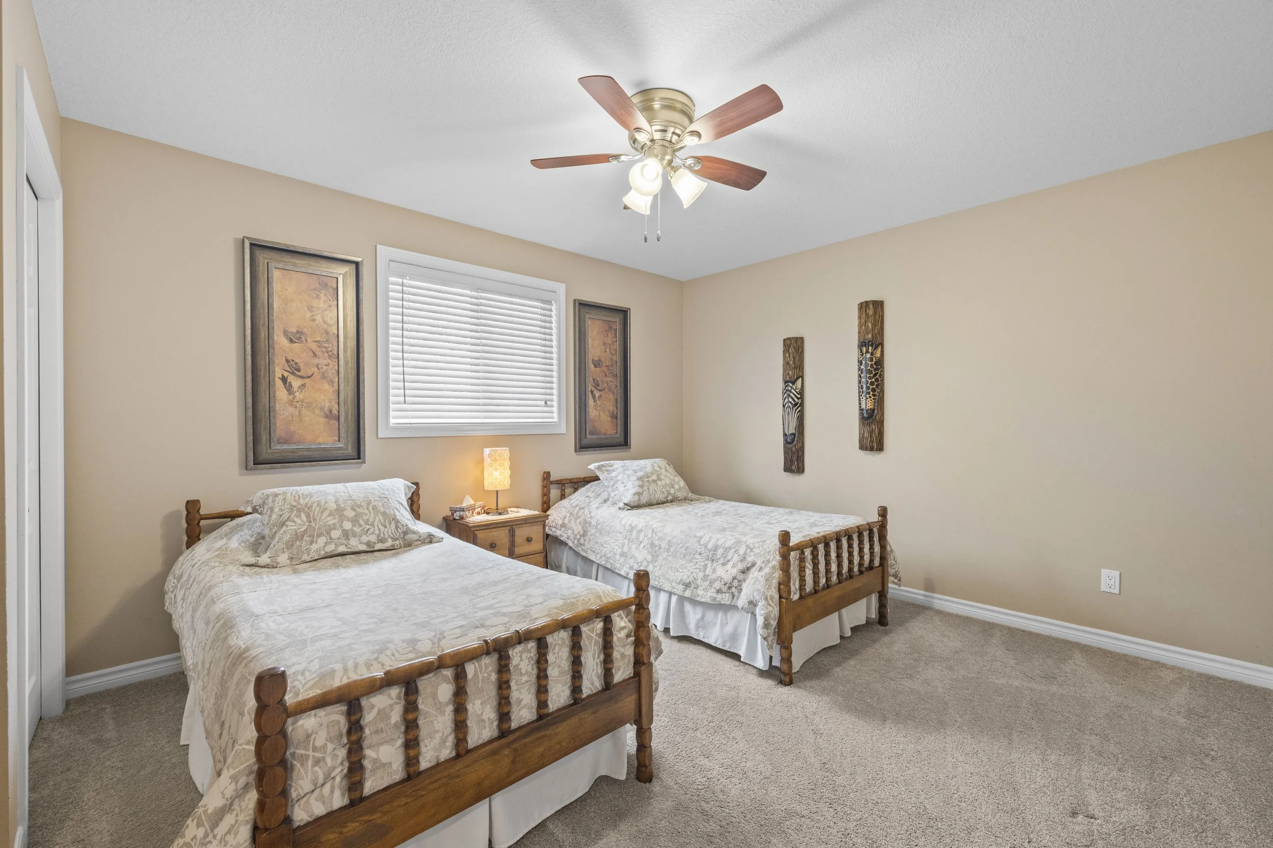 4 Oakwood Crt -23.JPG