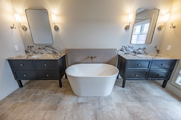 34290 Porte St-55.jpg