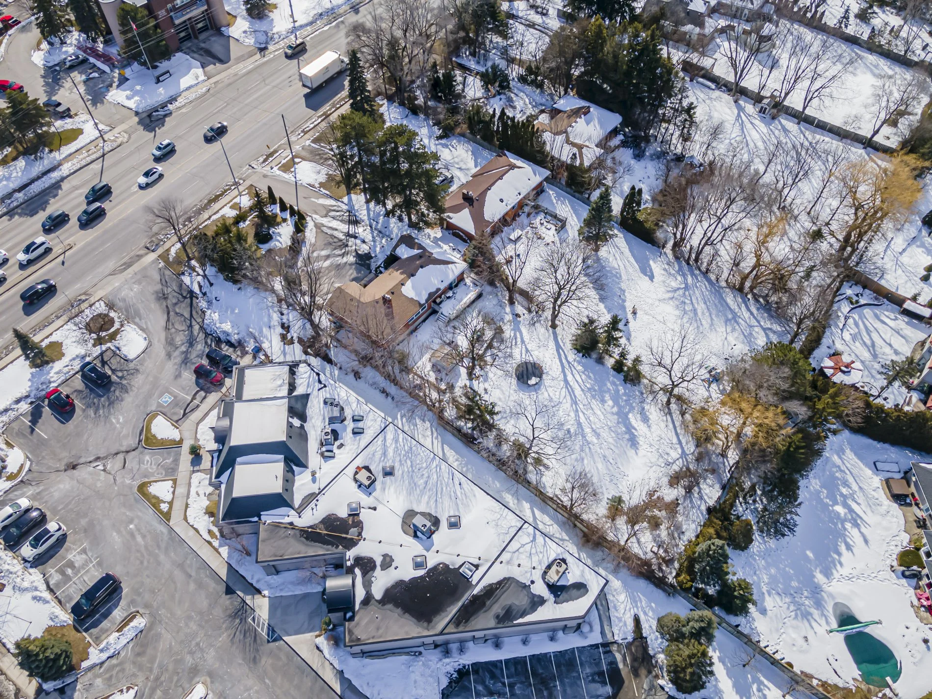 545 Commissioners Rd W_45.JPG