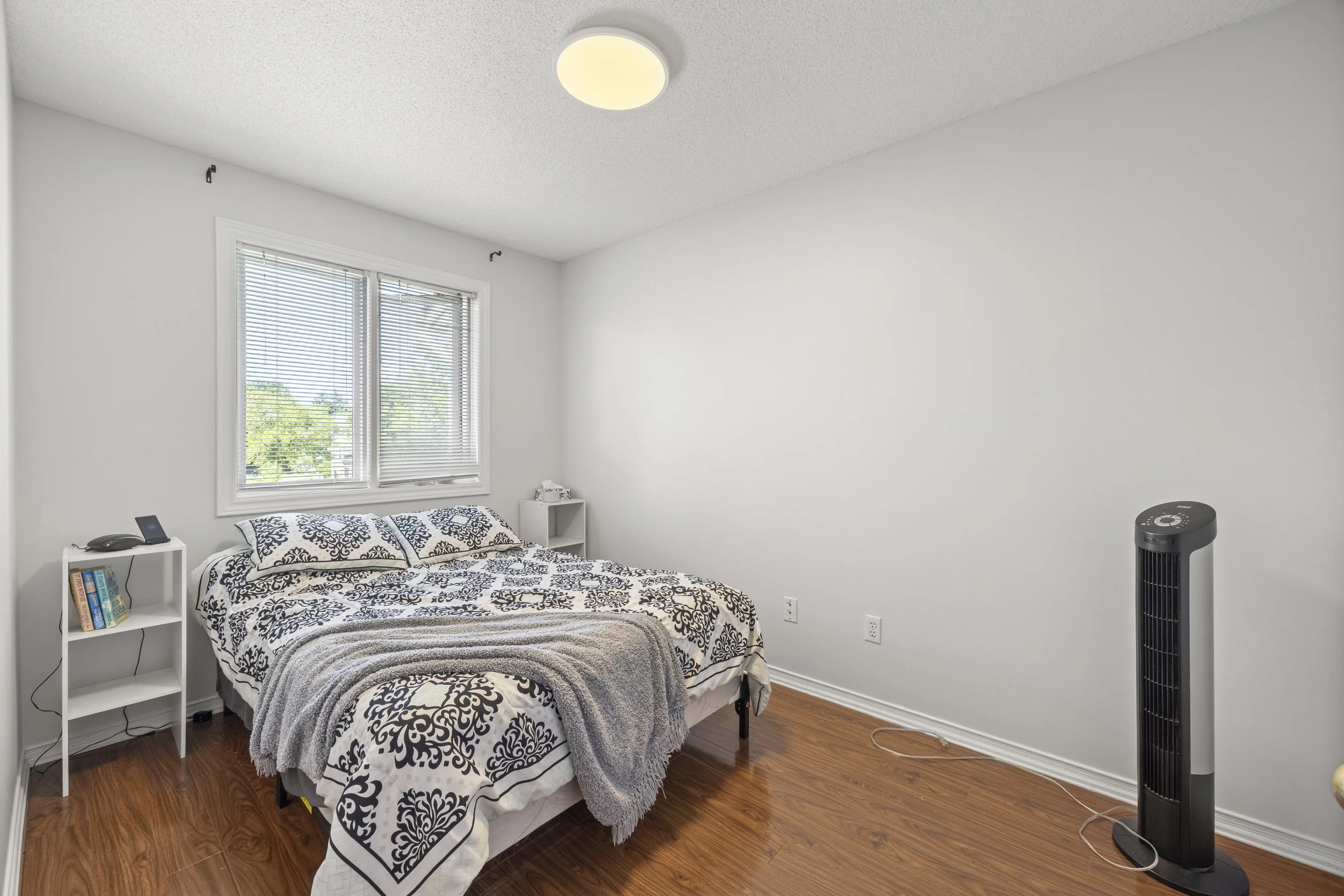 25-9 Ailsa Place-30.JPG