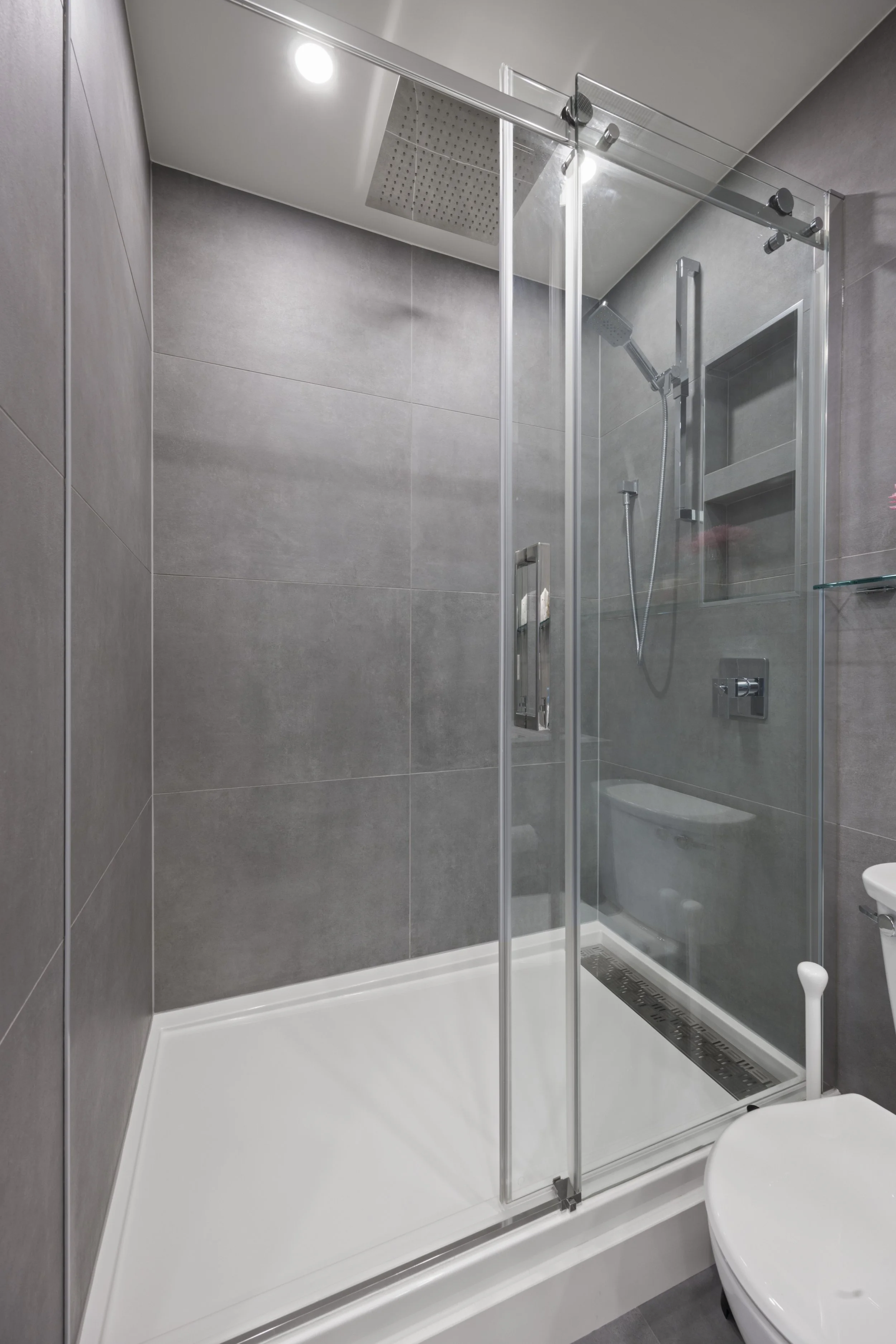 1104-353 Commissioners Rd W -31.JPG