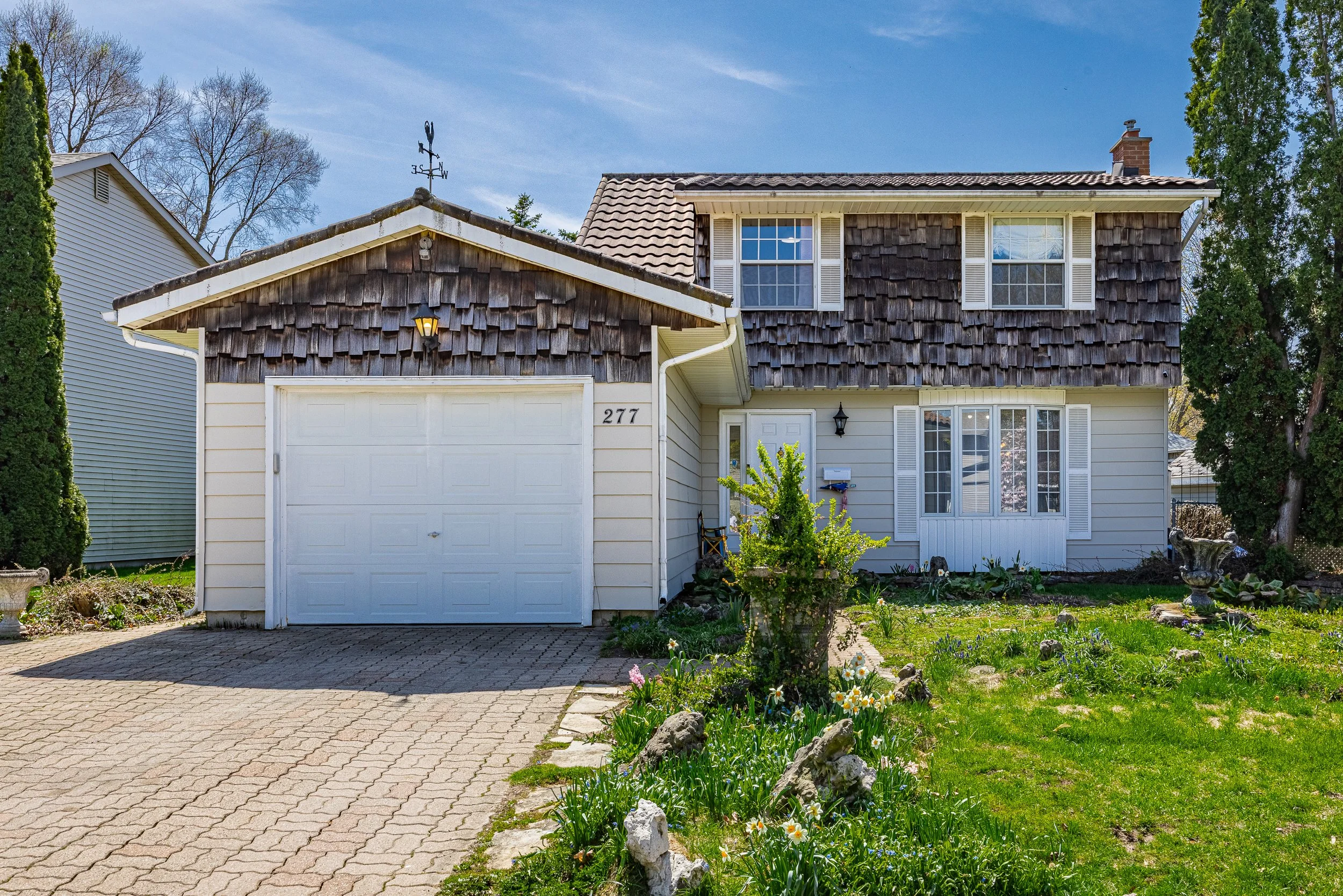 277 Blackacres Blvd -01.jpg