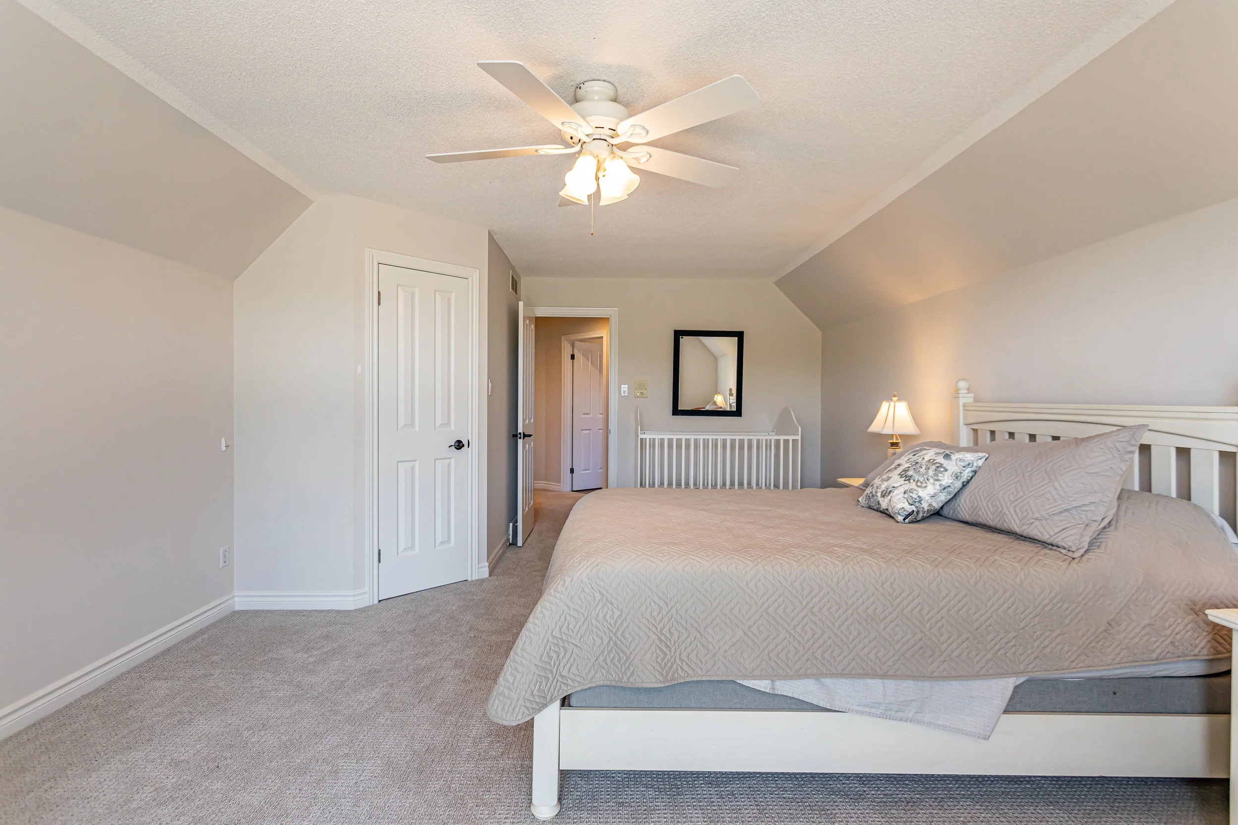 98 Green Hedge Lane-30.jpg