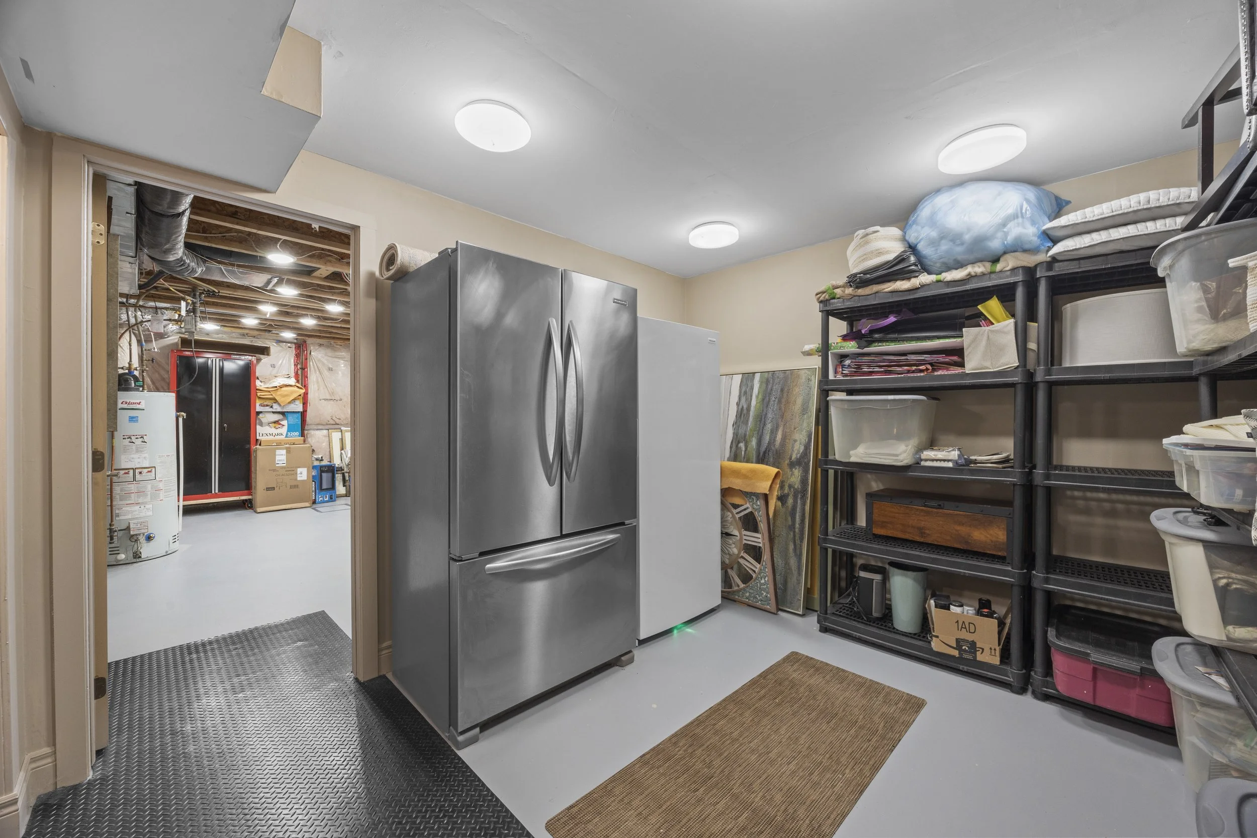 10-2080 Beaverbrook Ave -39.JPG