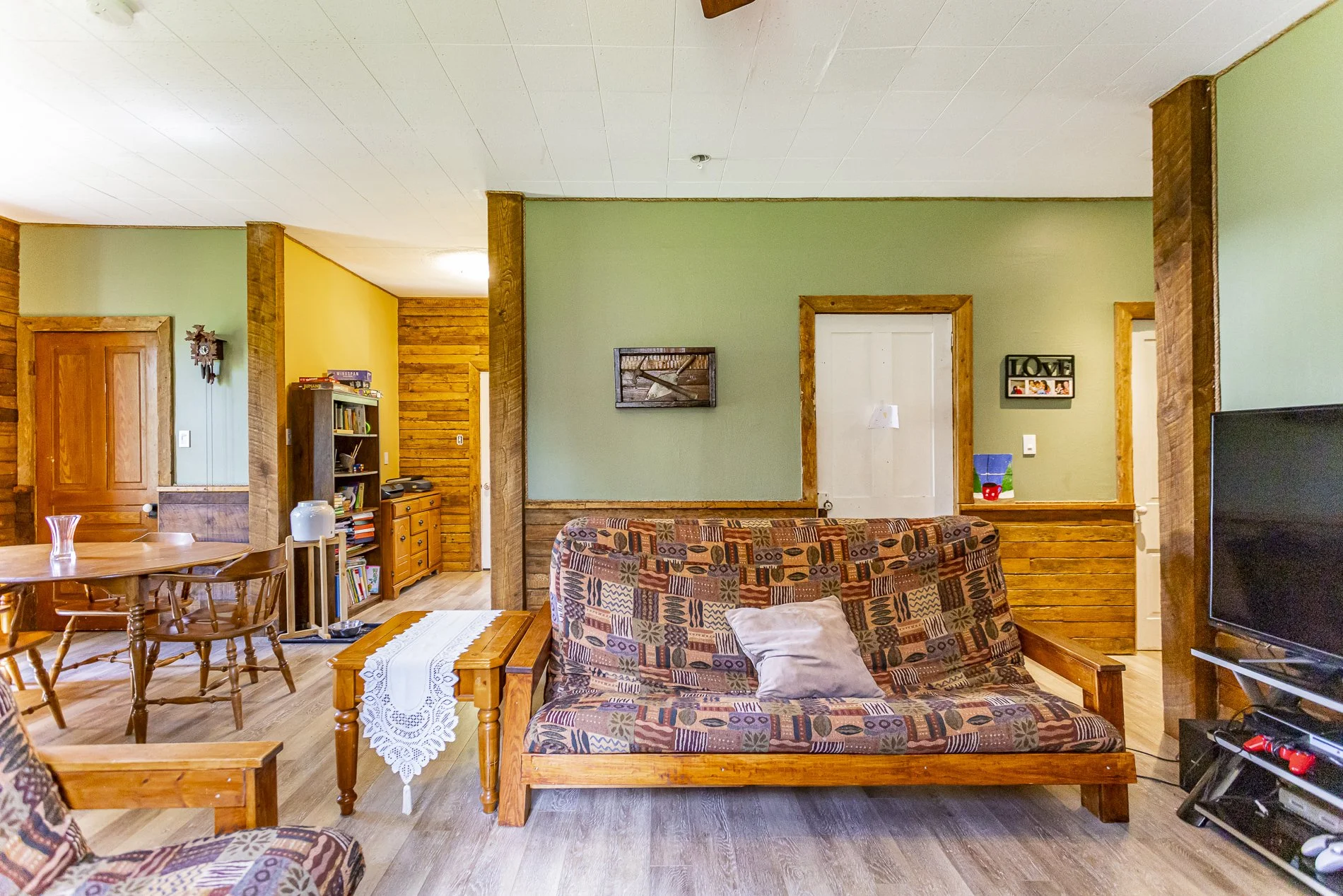 151 Simpson St_28.jpg