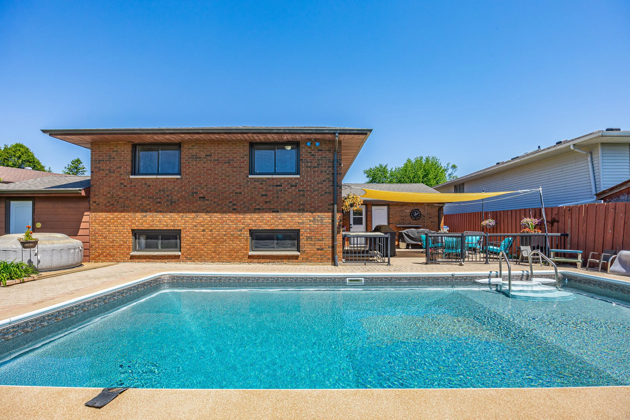 11 Brennan Dr -45.jpg
