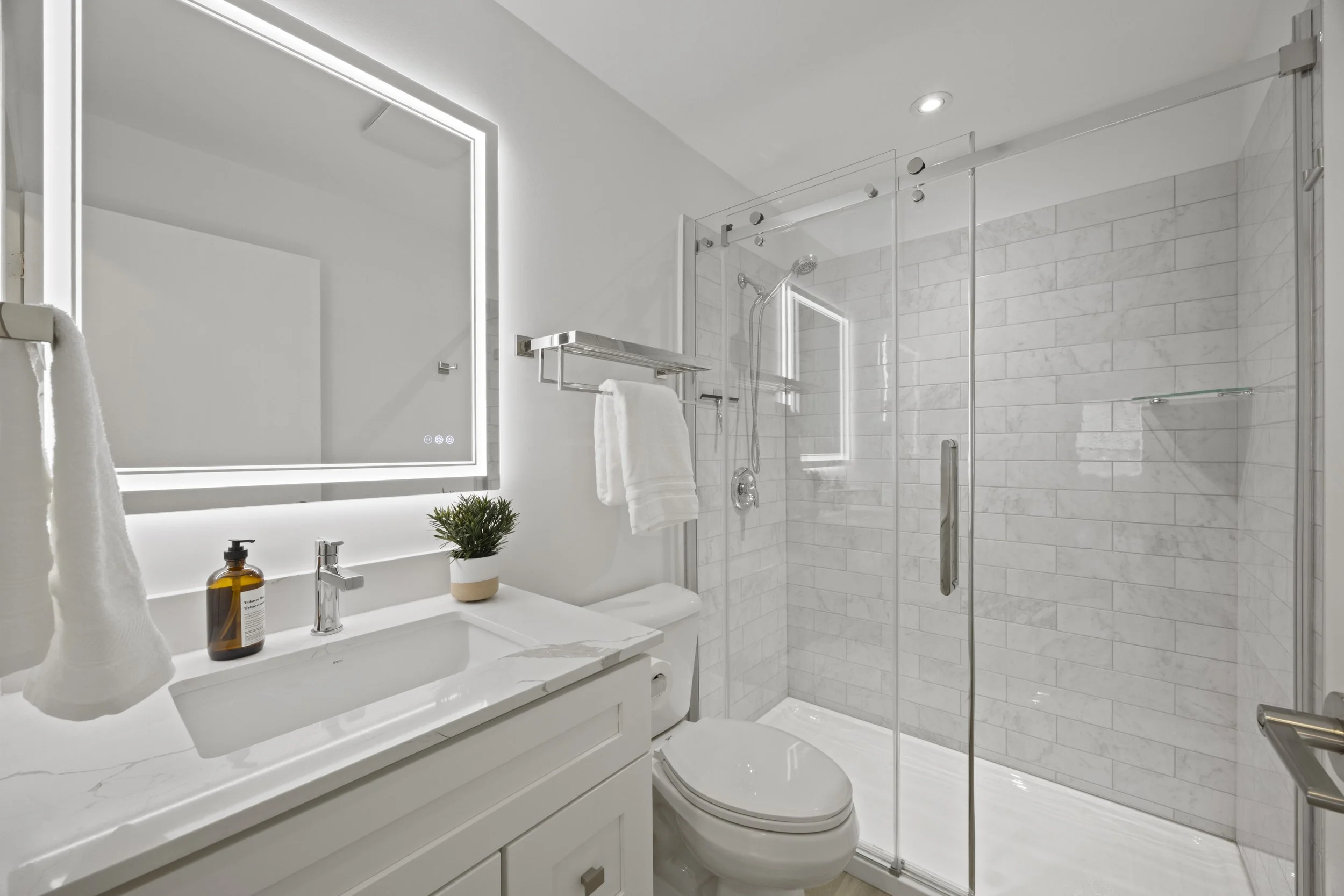 208 - 2228 Trafalgar St -27.JPG