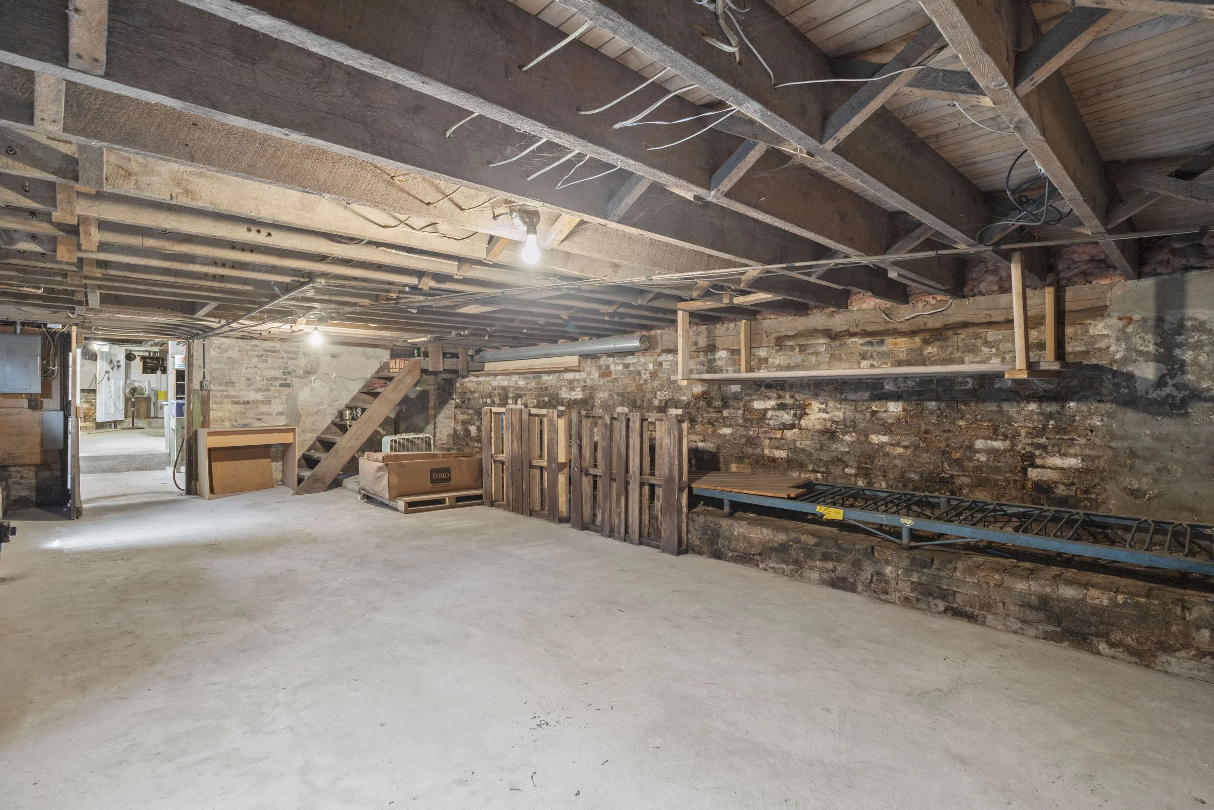 153 Ailsa Craig Main St -33.JPG