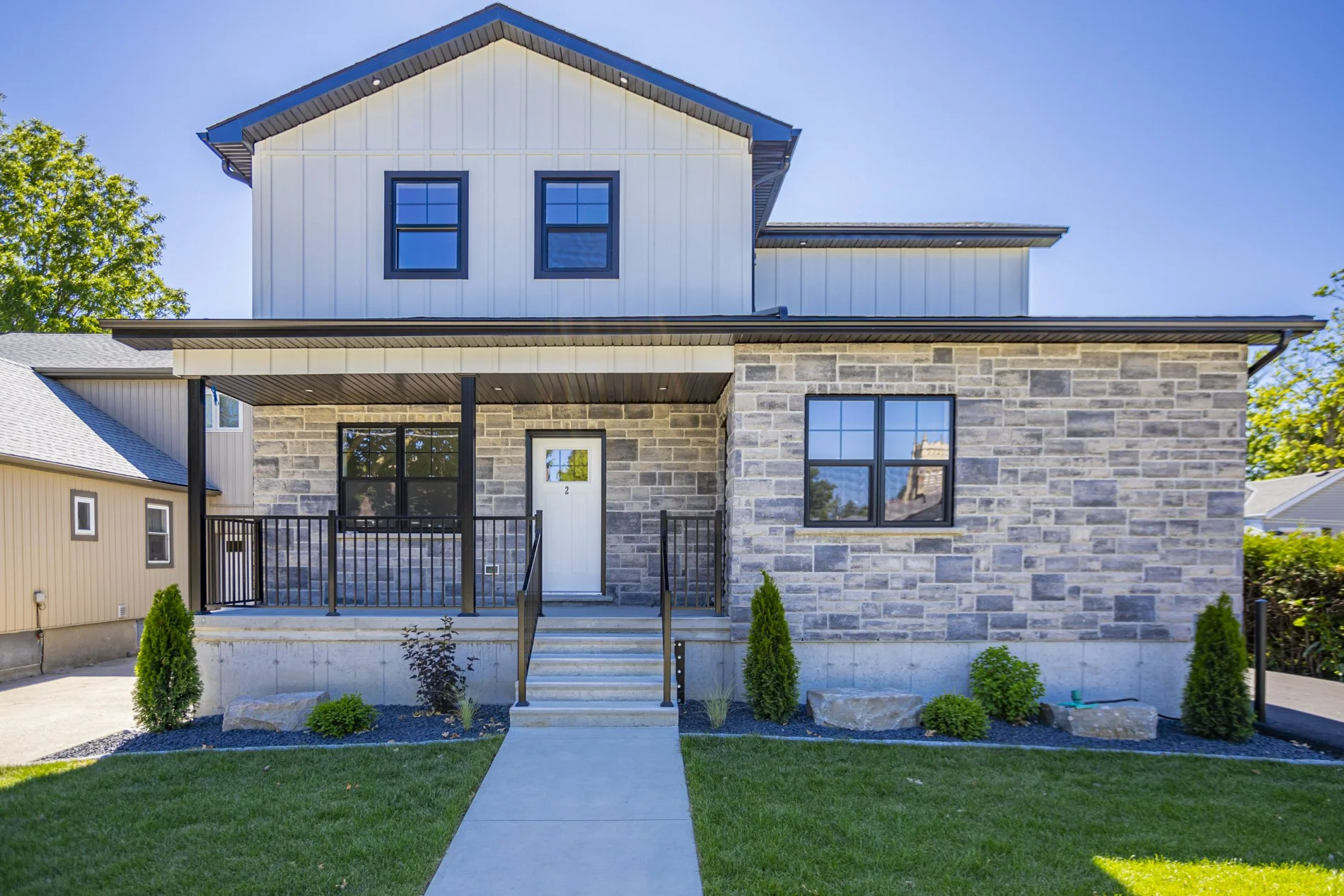 285 William St - Exteriors_04.JPG