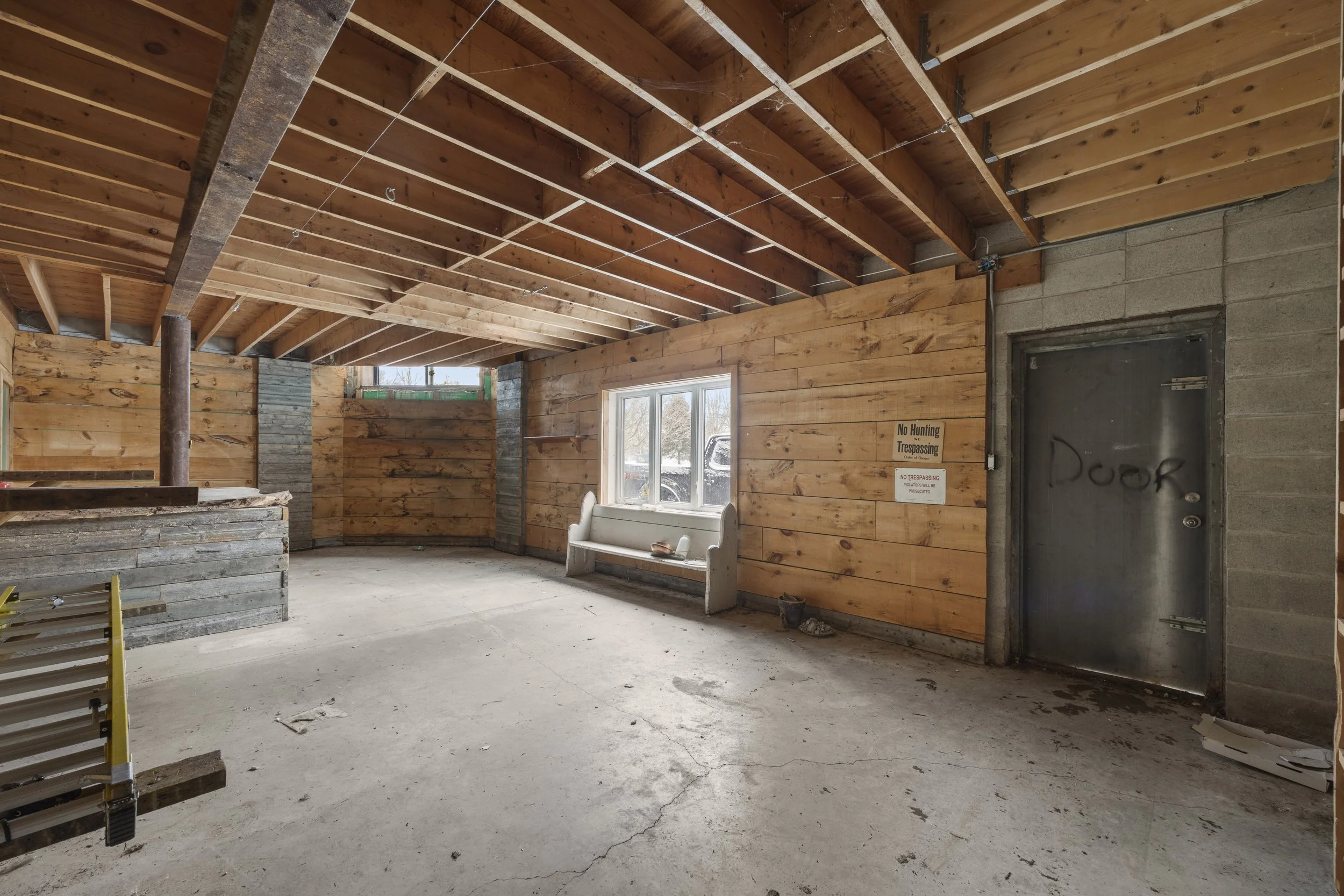 7024 Kilbourne Rd -06.JPG