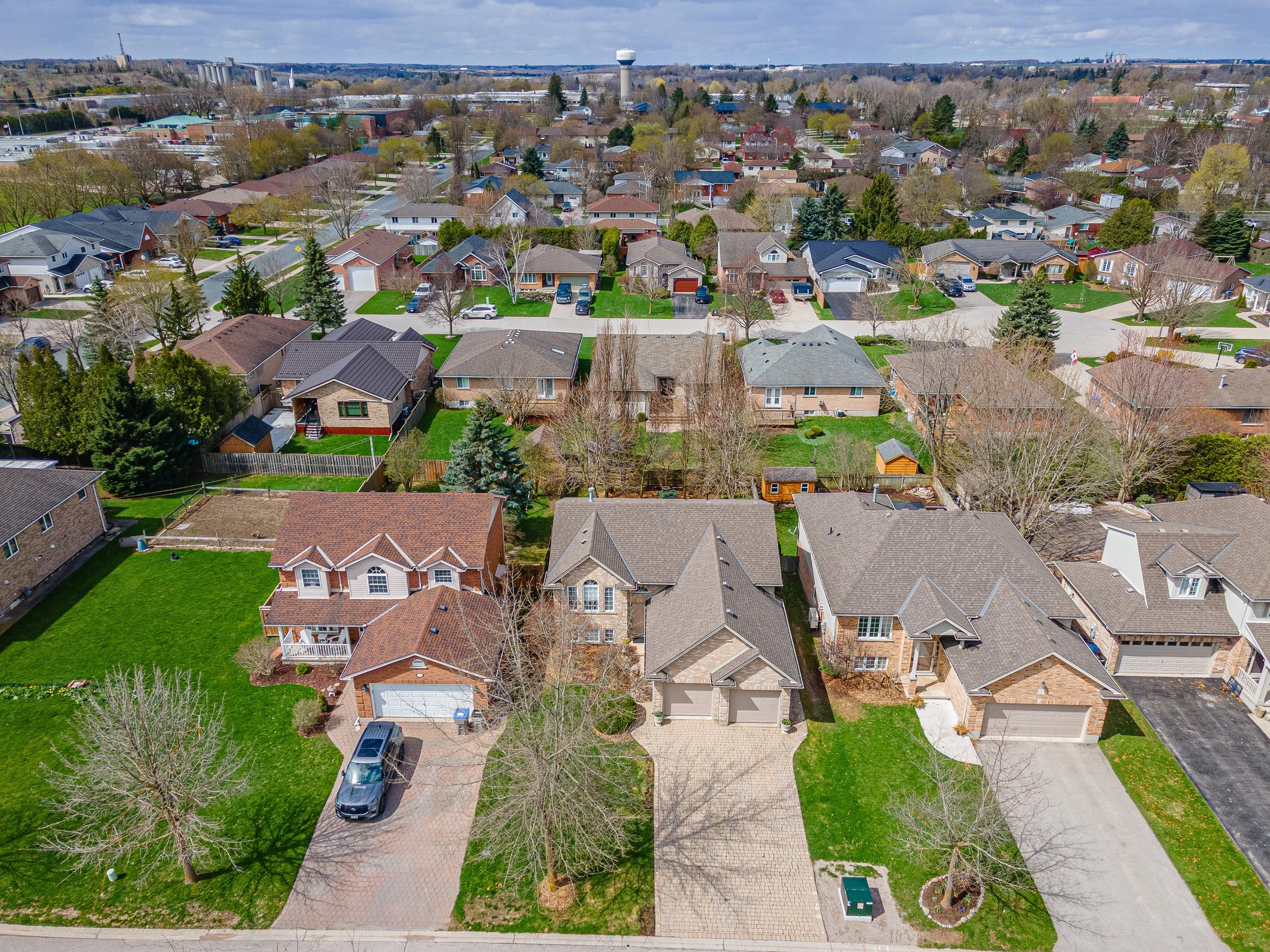 4 Oakwood Crt -45.jpg