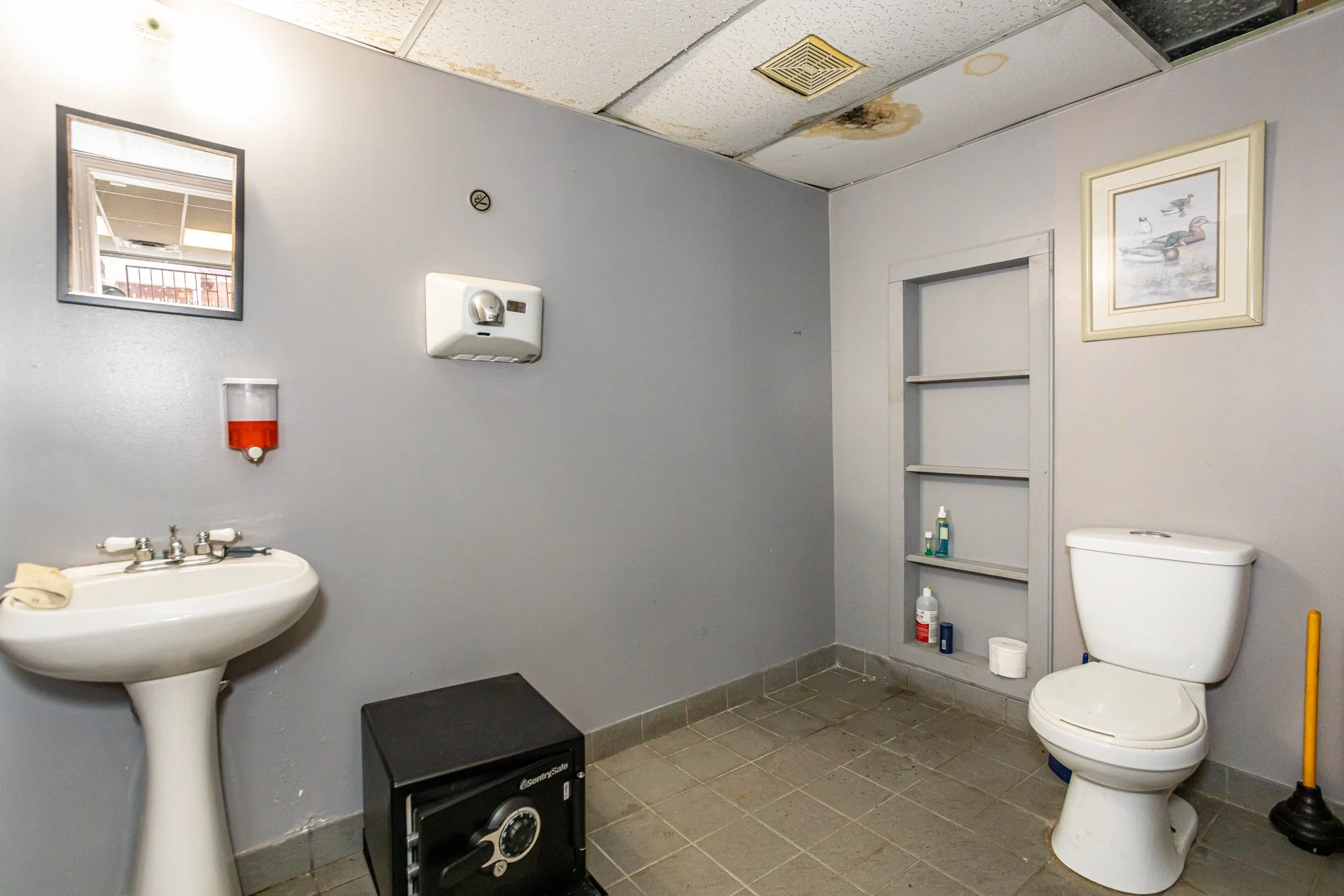 342 Main St S-17.jpg