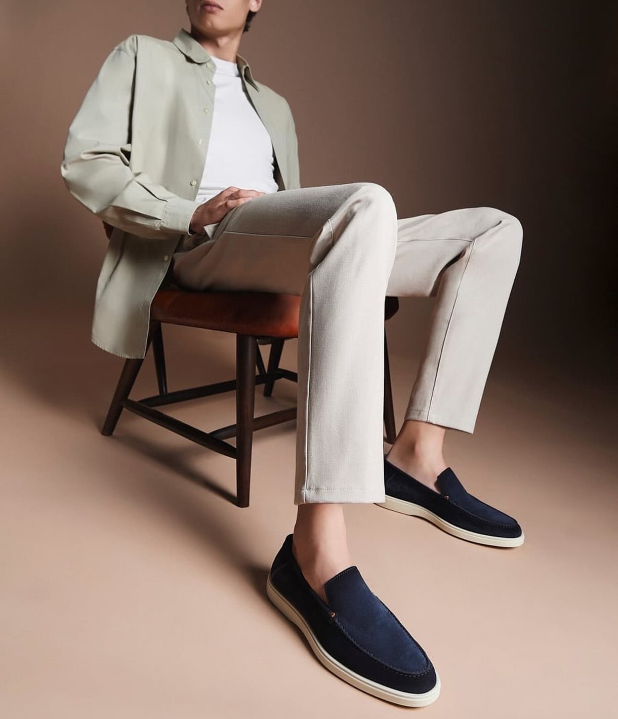 Spring refresh 🌿

@santoniofficial timeless suede loafers will keep you fresh and stylish this season. 

For him and her in this season&rsquo;s colourful palette 🎨 

See more at 👉 teneroshop.me 
_____________

Proljećno osvježenje 🌿

Uz @santonio