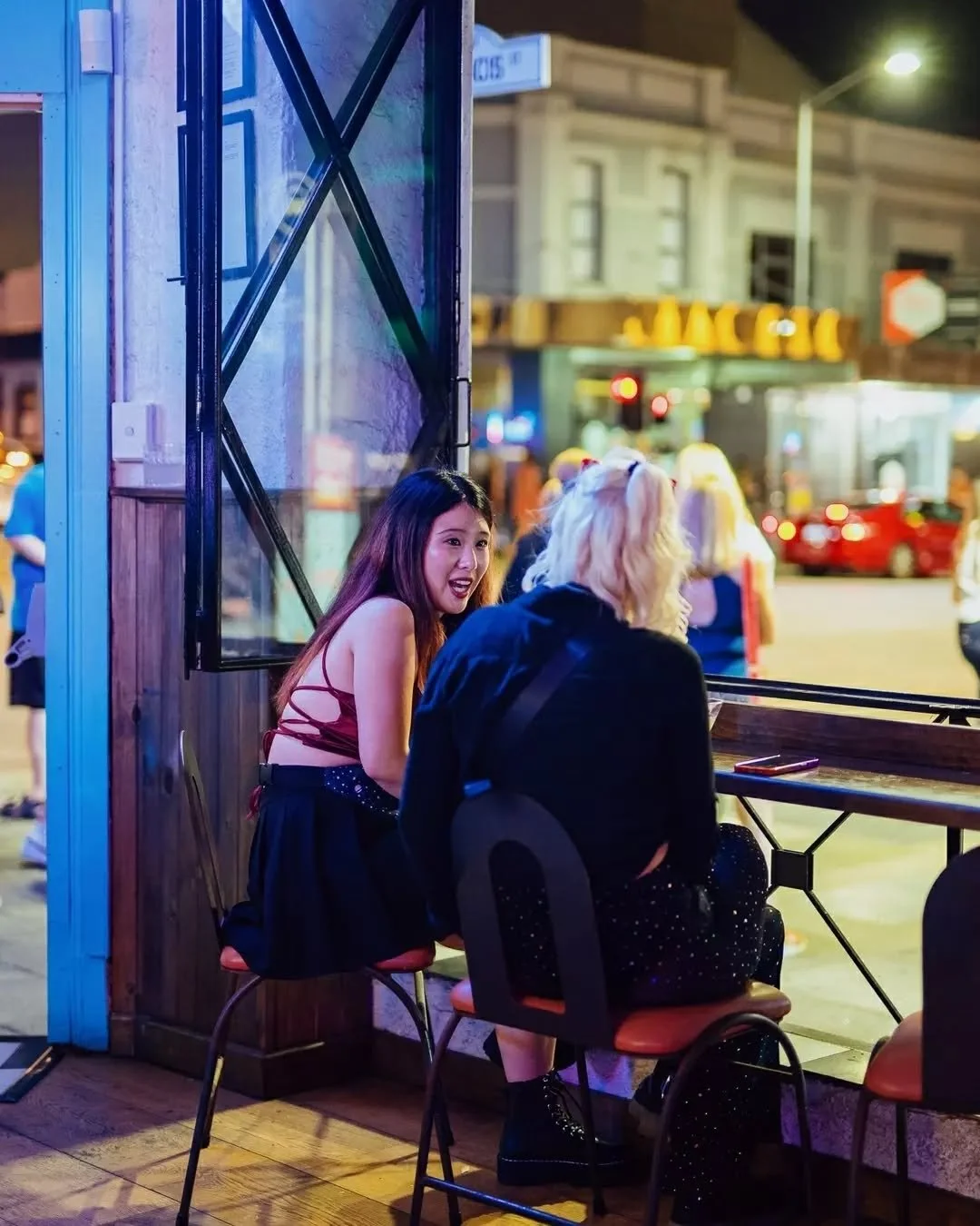 BESTIES NIGHT OUT 💖&nbsp;Text the group chat. It&rsquo;s time to get unhinged.
