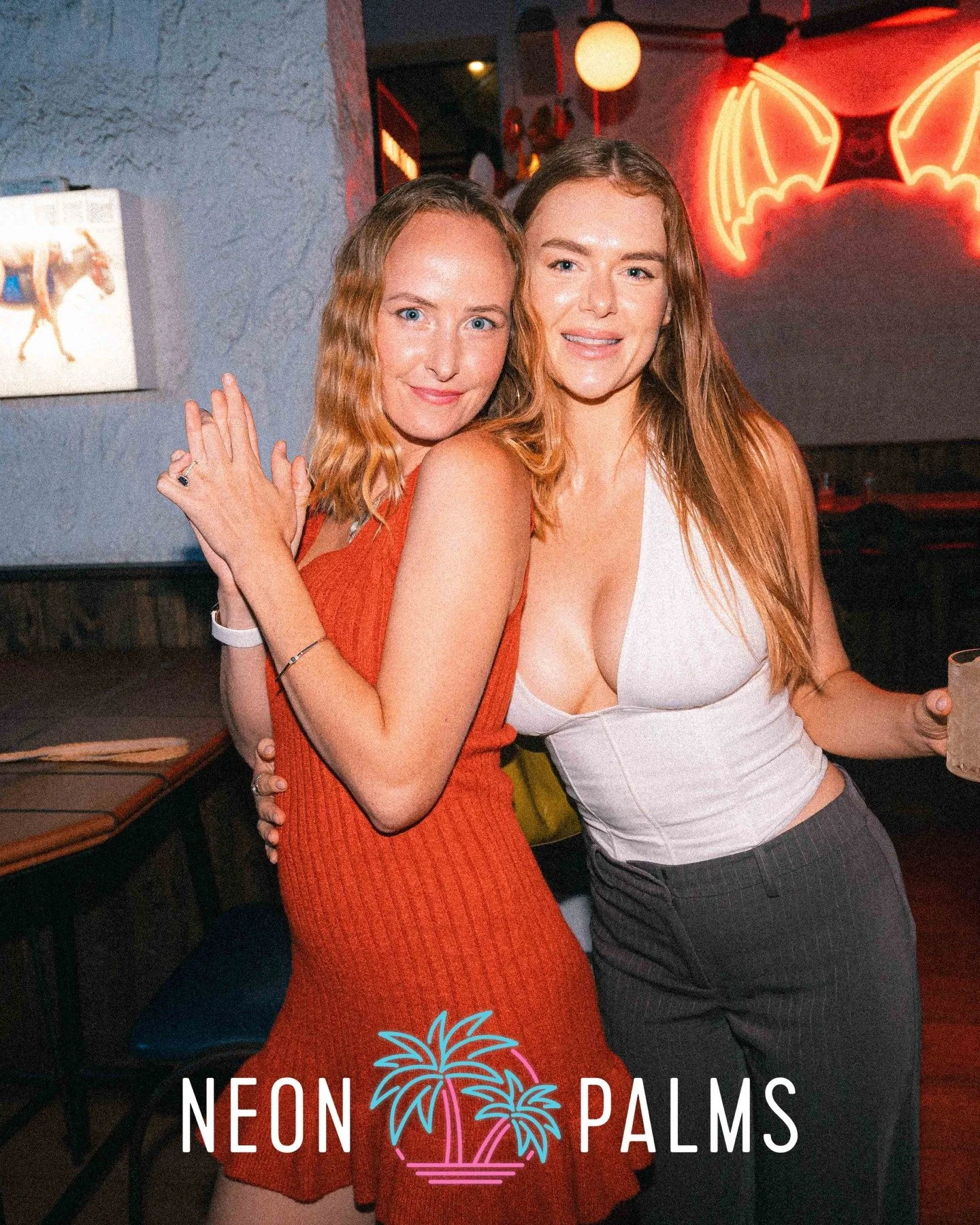 🍸 Neon Friday is calling and the Neon Margarita is officially back on the menu.

Made with Tequila | Peach Schnapps | Orgeat | Blue Cura&ccedil;ao | hot red cherry in one pretty lil&rsquo; glass 💙🍒

She&rsquo;s blue, she&rsquo;s cute, and she abso