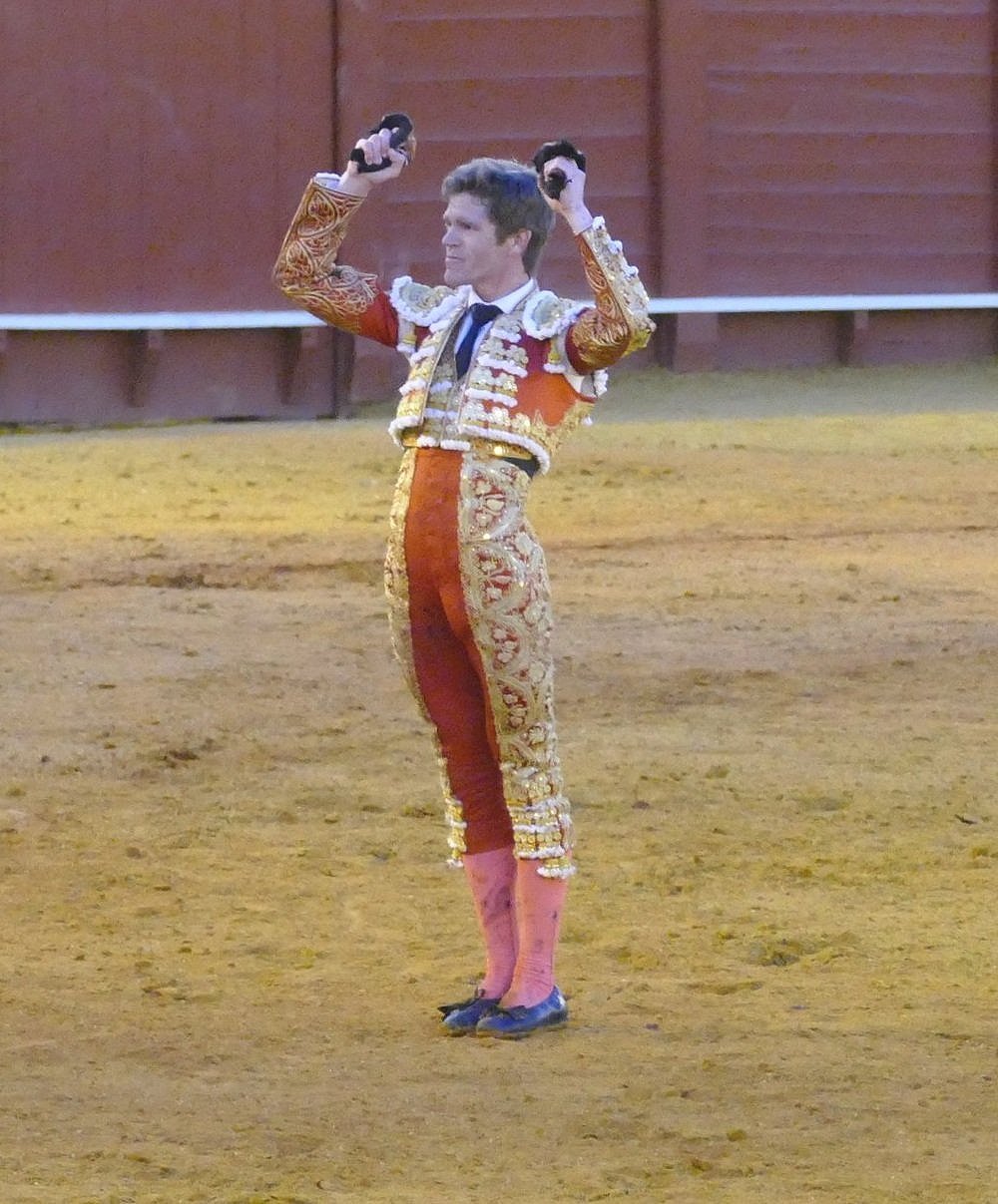 Sevilla, May 2: More a matter of crowd dynamics