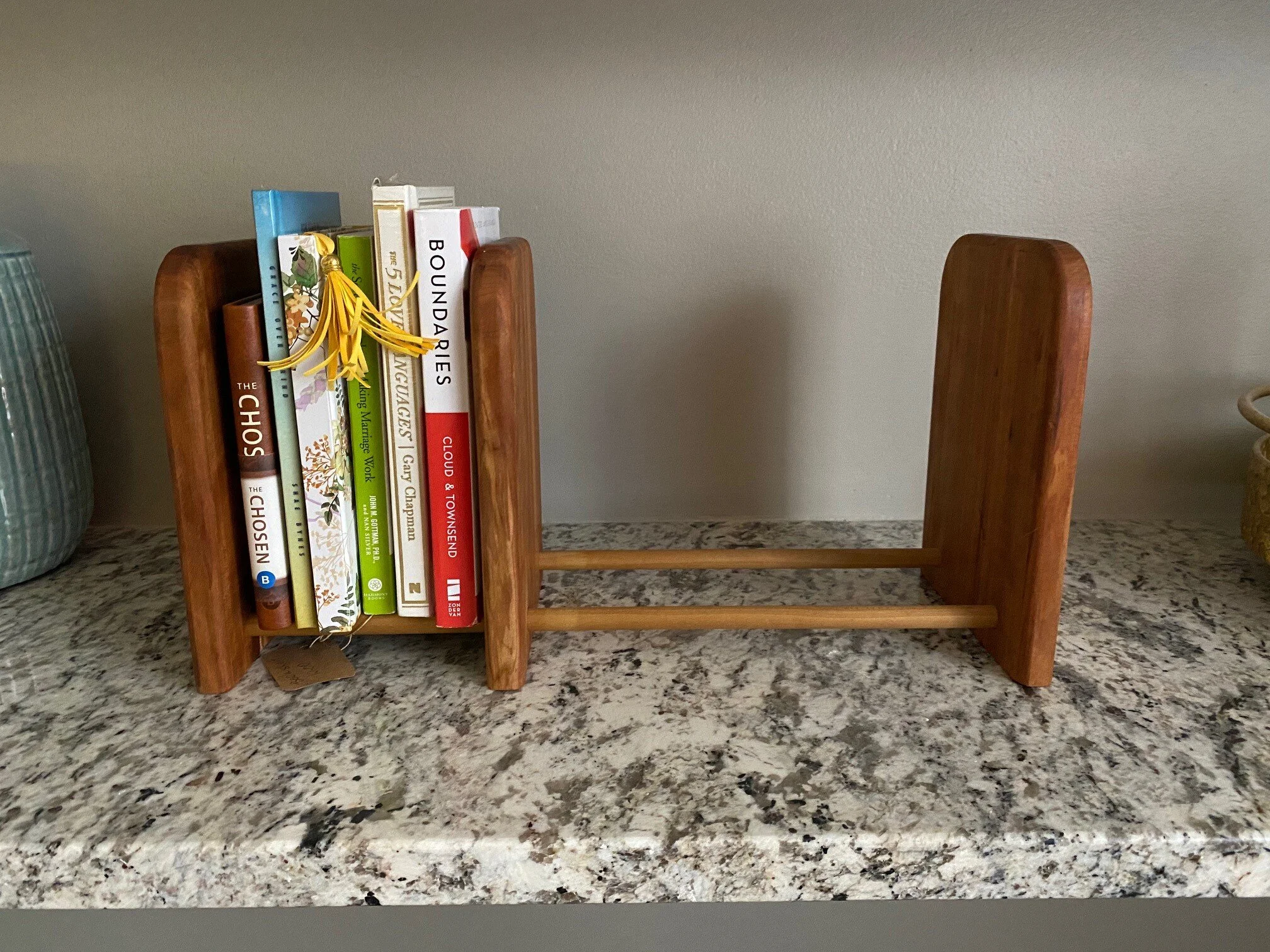 7-bookshelf2.jpg
