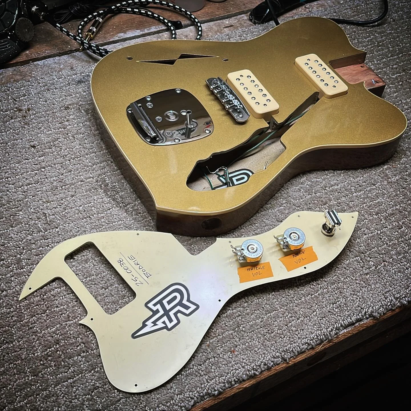 Setting to wire No.38, a Fleetwood Thinline finished as a Goldtop. Two volumes, no tone for this one. 

These cream soapbars look like P90s but they&rsquo;re actually TV Jones FilterTrons. I know, crazy. Crazy cool. Master bridge and vibrato, good st