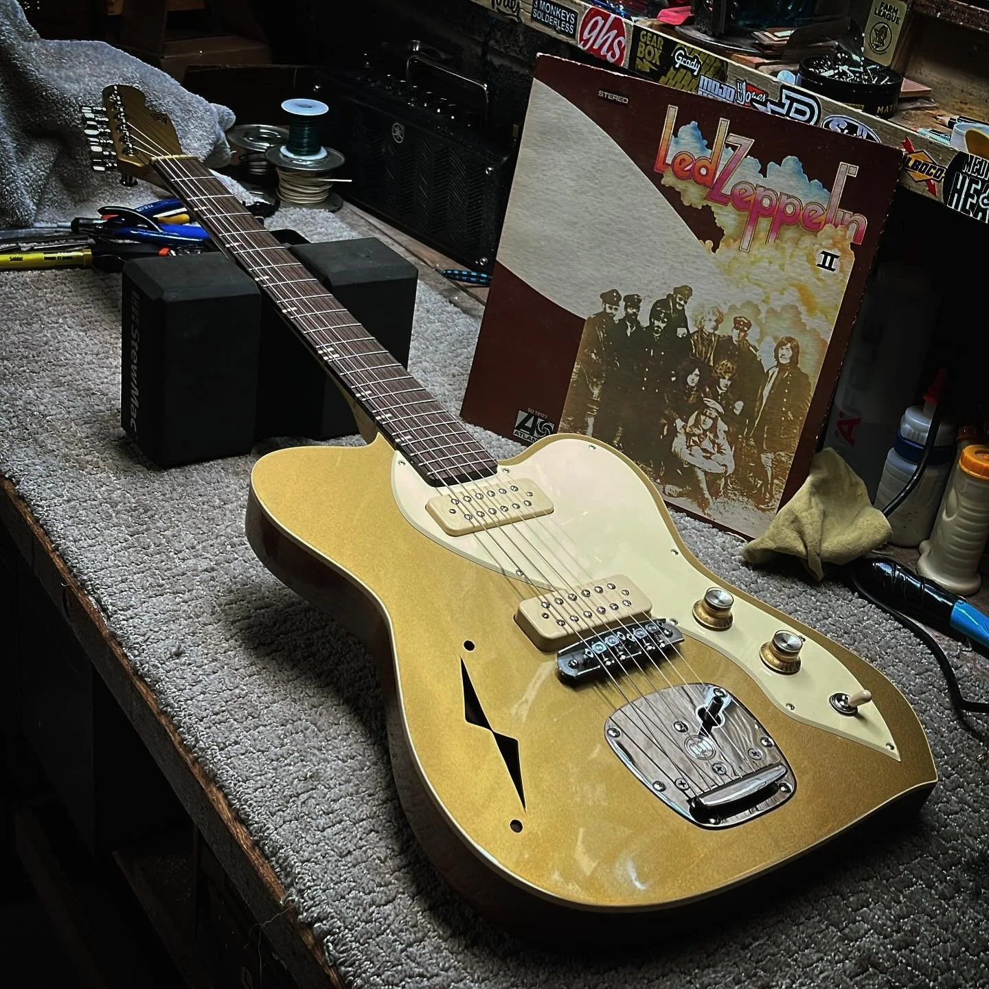 Welcome to the world No.38, Fleetwood Thinline. This is a really interesting guitar. My Fleetwood model is my nod to the Telecaster; not a copy but certainly inspired by. 

My customer wanted a Fleetwood but finished and appointed like a Les Paul Gol