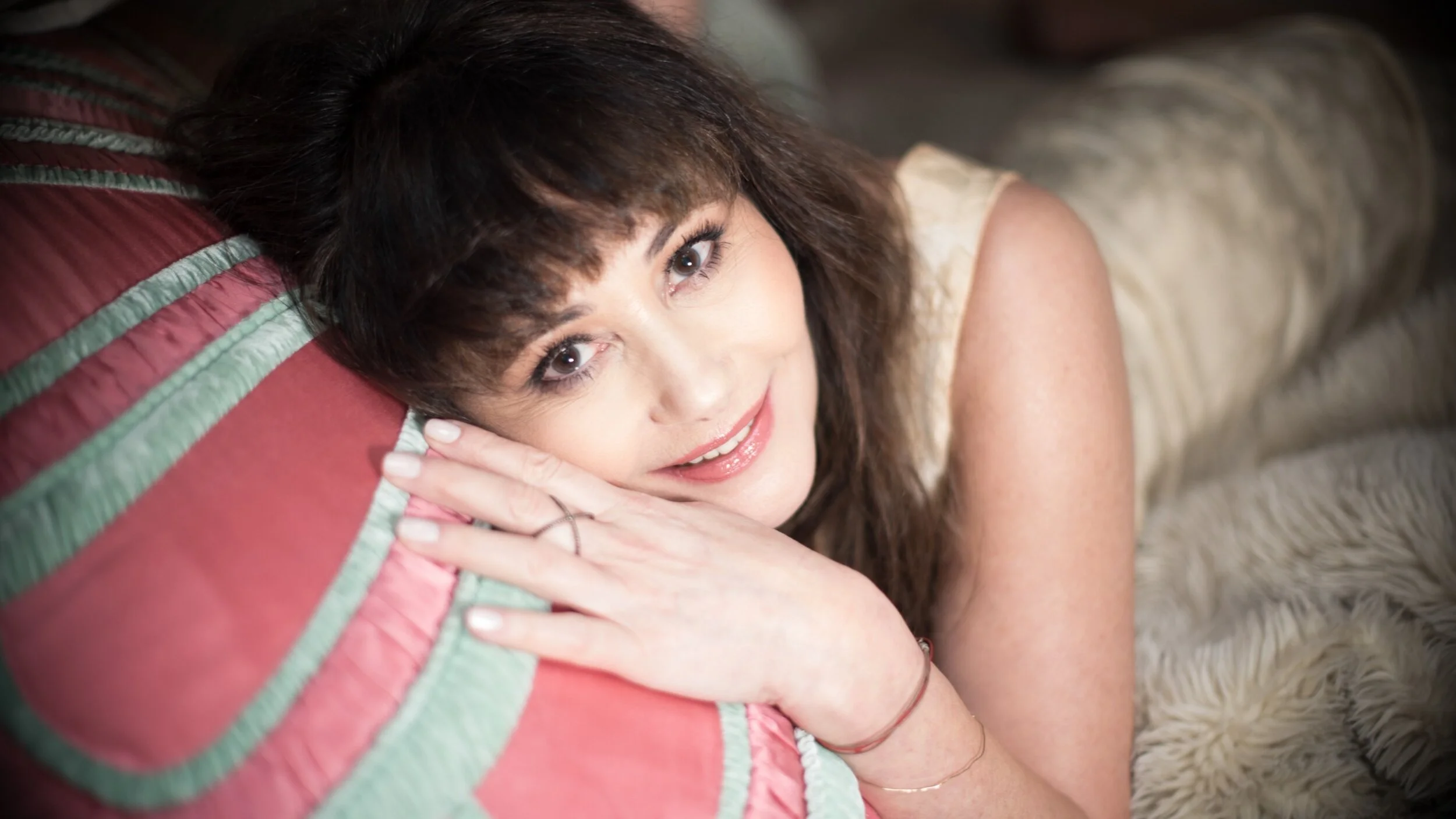 Frances Ruffelle: The Tony Award Winning Yoga Mama You Need In Your Life