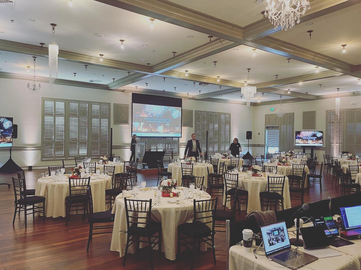 A nice simple awards gala for our friends at Innocoll and @global_access_meetings in lovely Blue Ash, Ohio! #awards #production