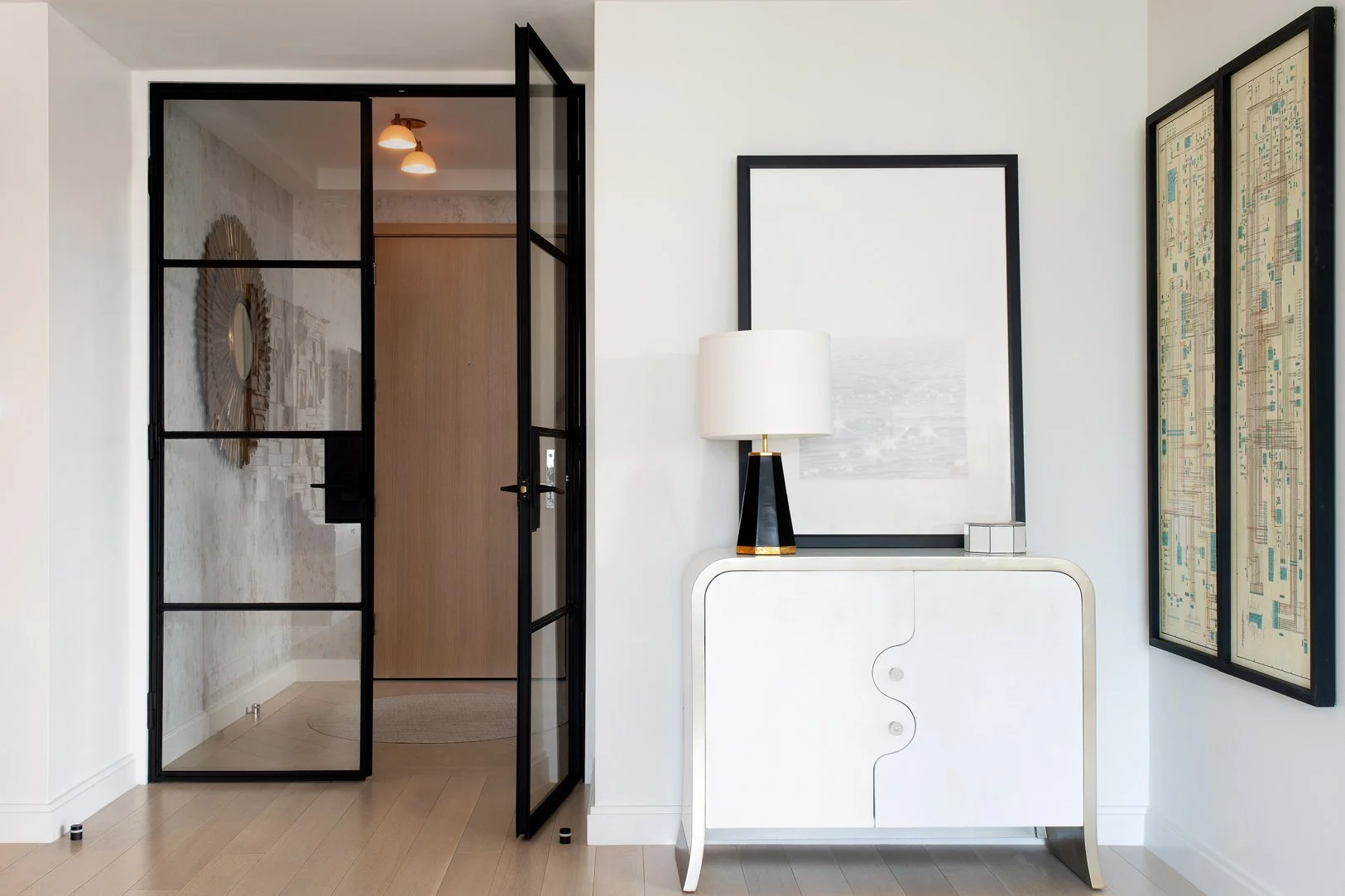 With hosting season upon us, many people focus on sprucing up guest bedrooms and bathrooms&mdash;but the entryway is often overlooked, despite being one of the most highly trafficked areas of the home. A few easy upgrades can make a big impact: rearr