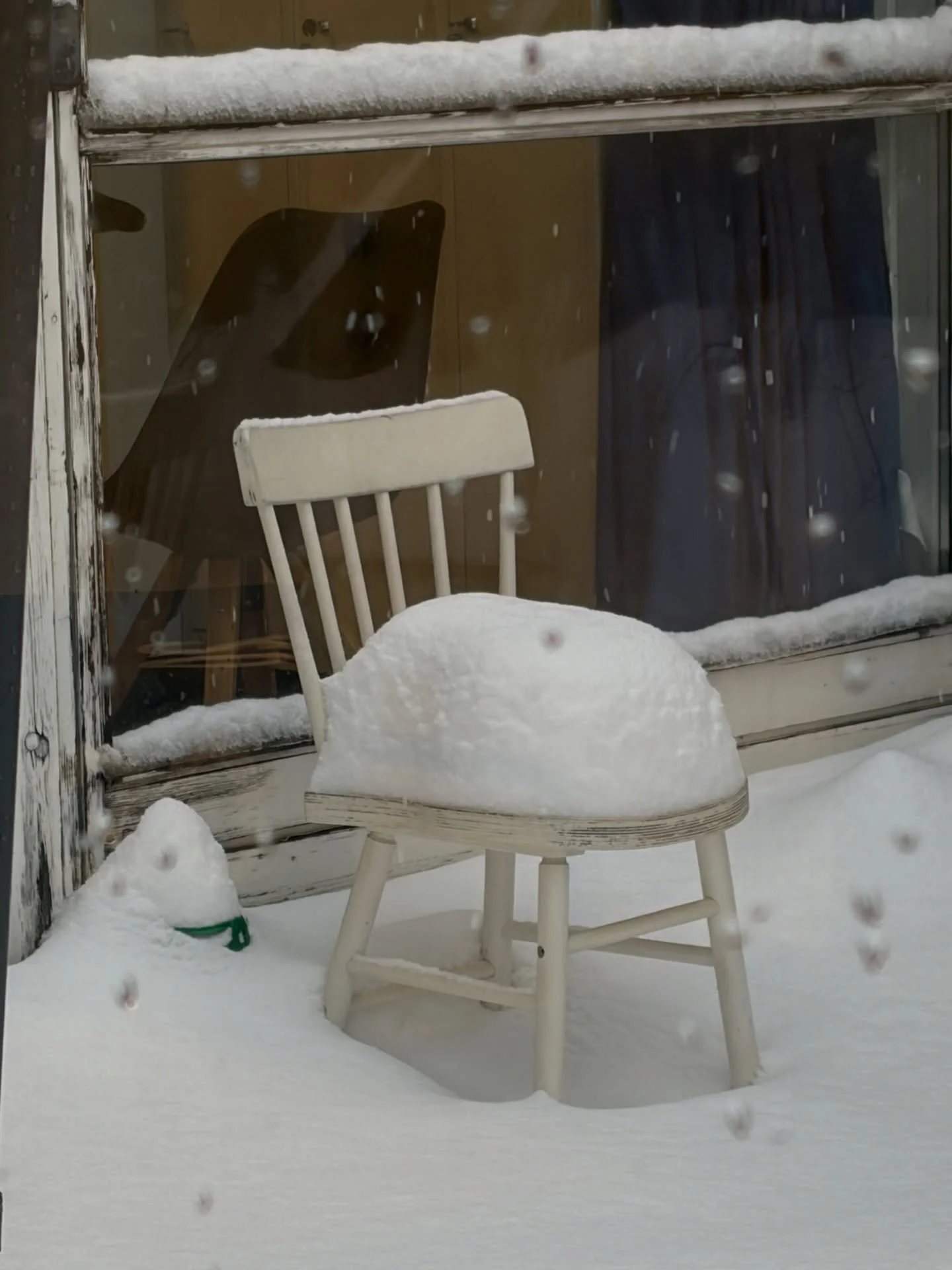 Bits n pieces while I wait for my boyfriend to fall out of thin air