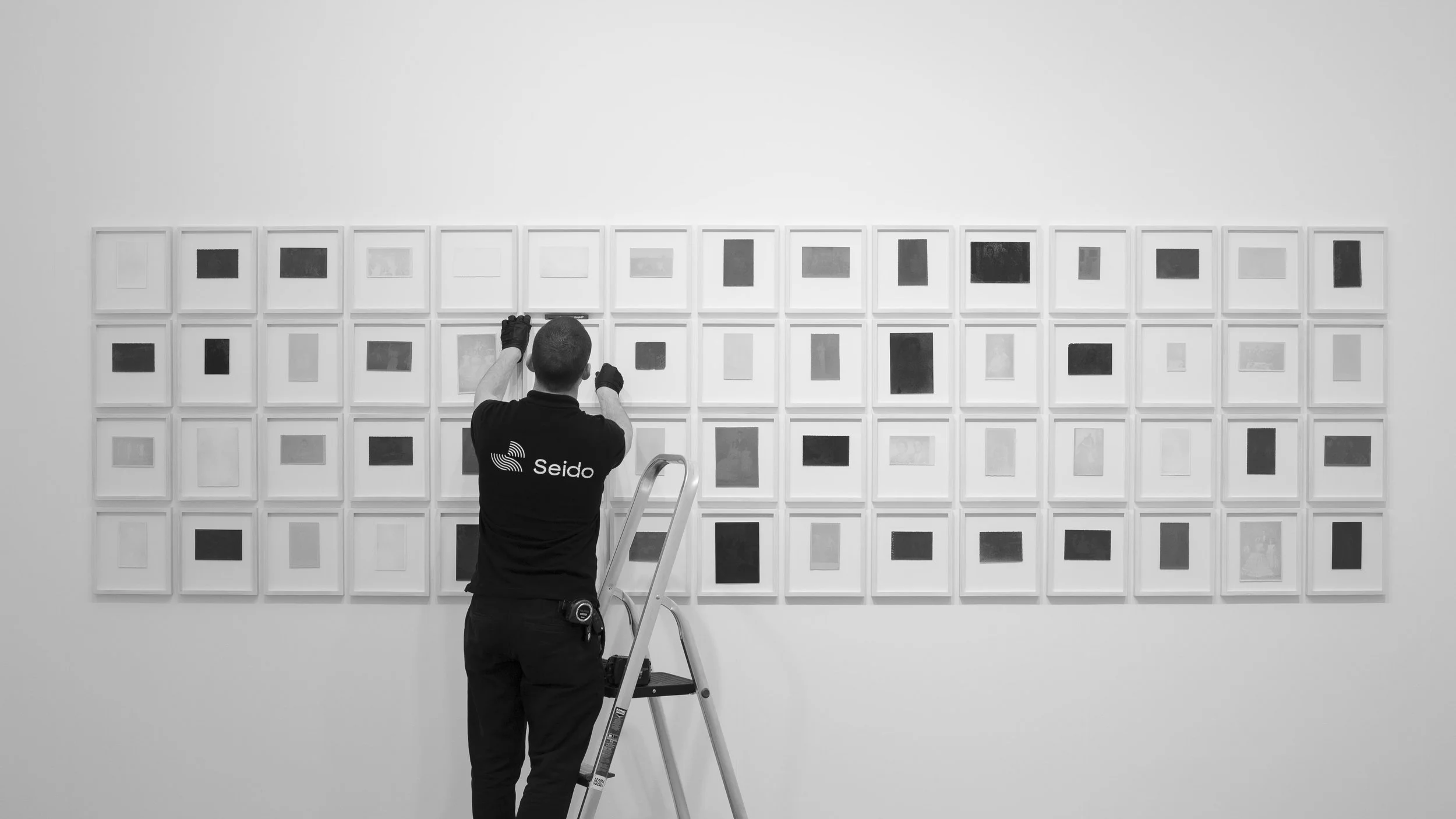 How To Hang A Gallery Wall - Tips and Tricks — SEIDO