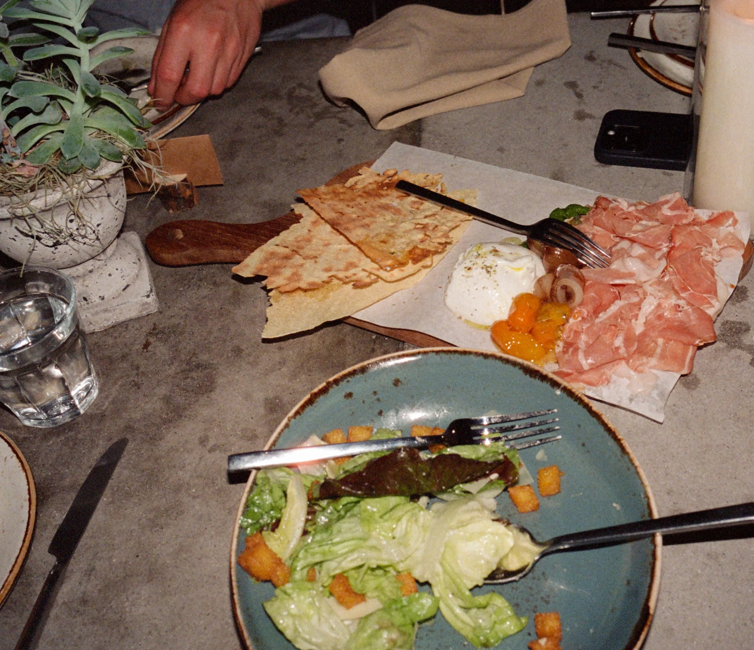 kodak_400_c_41_30393_103149_230827_002297070007.jpg