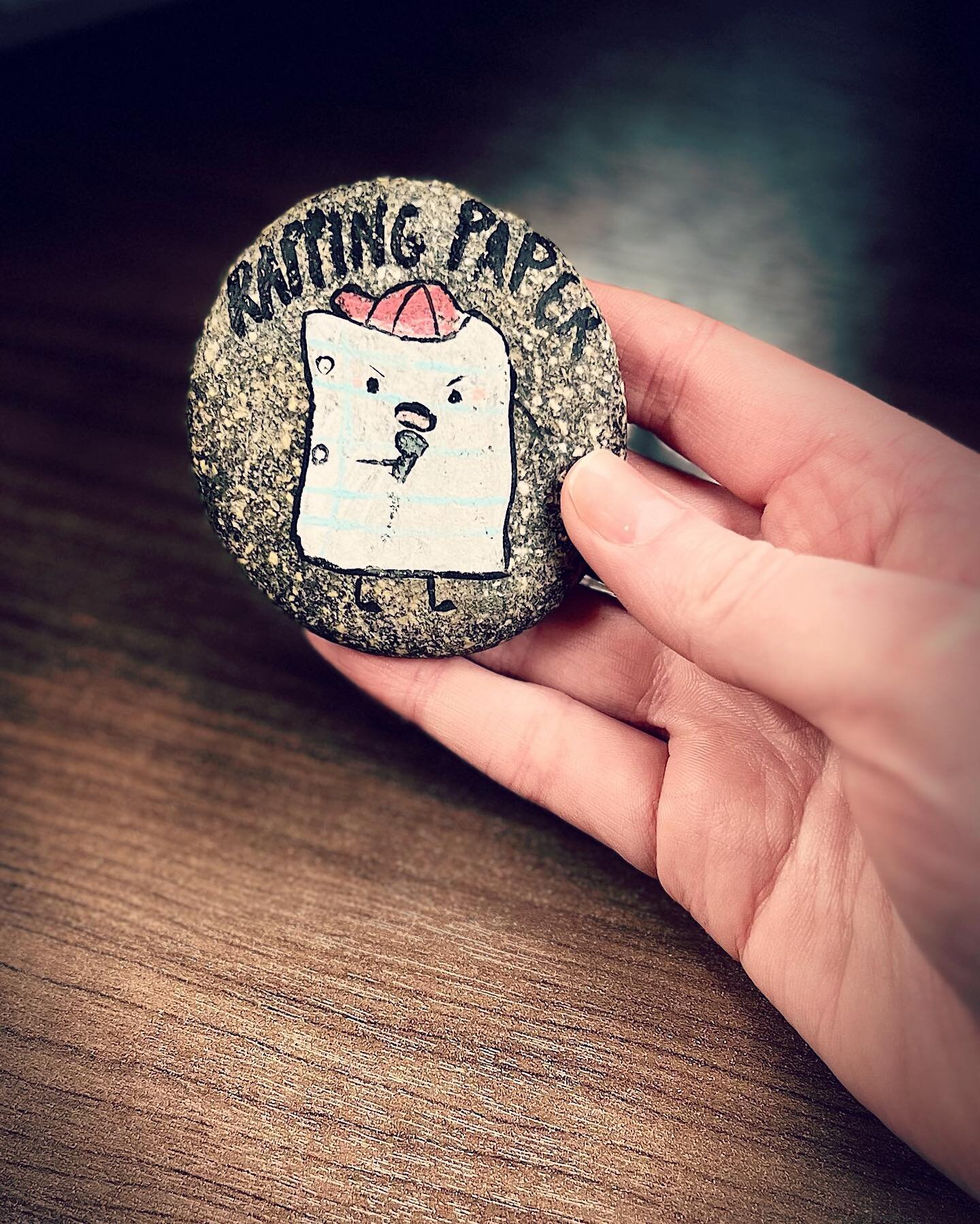 &hellip;.Would you call this a &ldquo;pun-ice&rdquo;stone?  Because, I would 😎😂

Someone left this lil guy on my desk yesterday&hellip; I don&rsquo;t know who it was, but lemme just say, it made me smile. 😊

#puns #rappingpaper #funny #treasures #