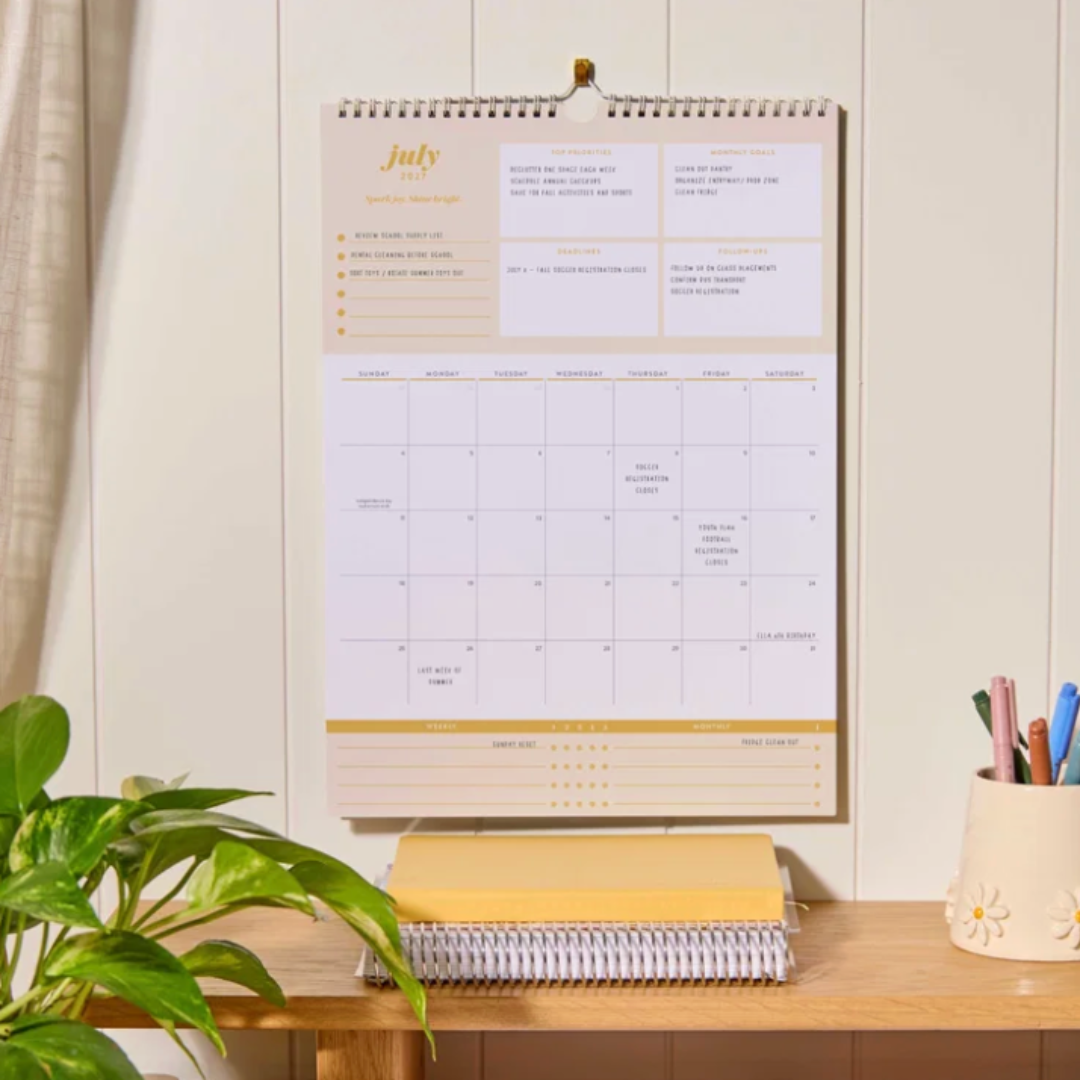 LEGACY WALL CALENDAR