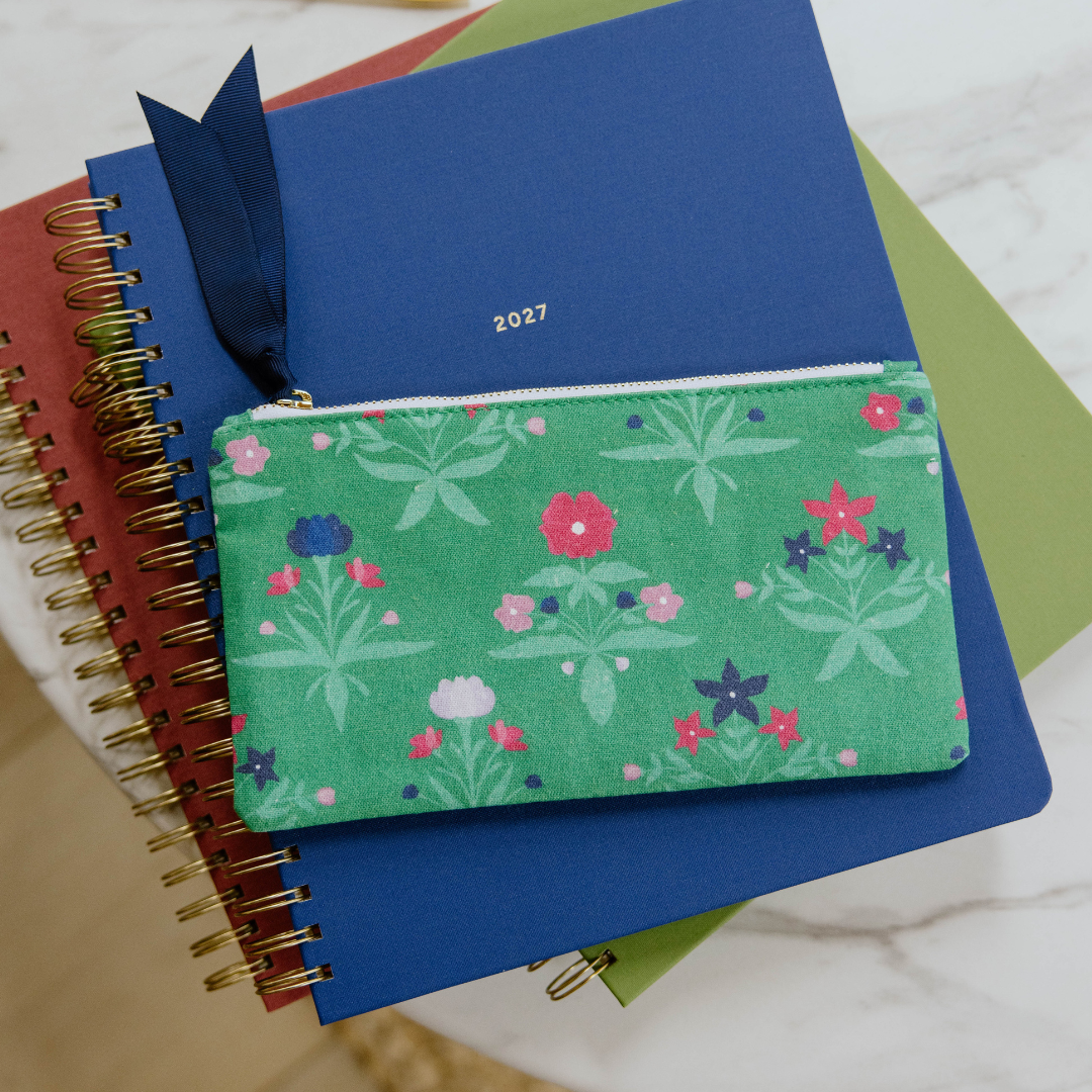 Mom Agenda 2027 Planners