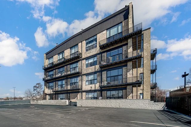 2614 North Clybourn Avenue Unit 102 SOLD: $409,000 MLS# 12587946