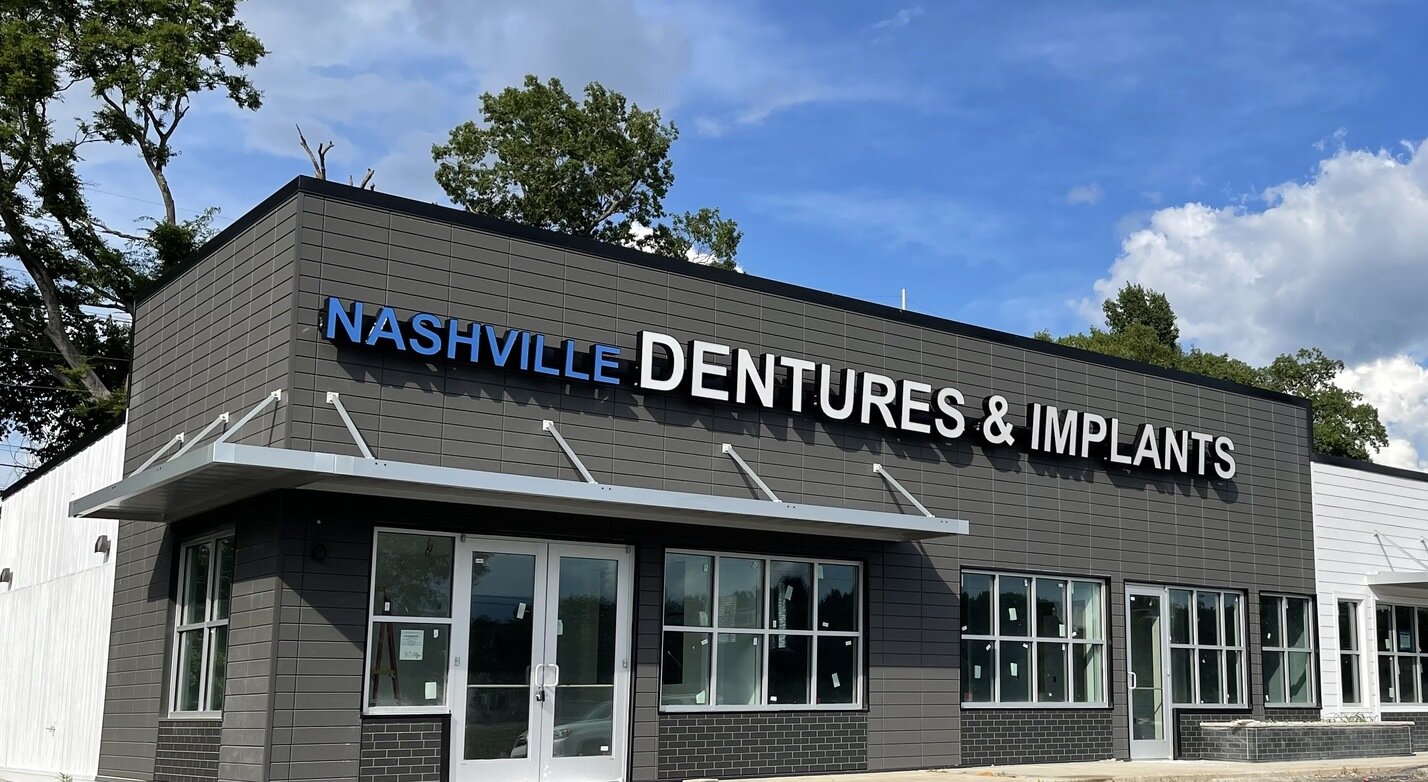 Nashville Dentures And Implants: Smile Confidently