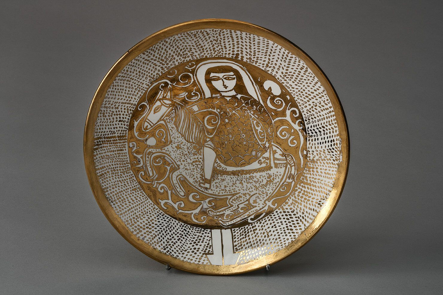 Razieh Kian 2019Horseman,1 .57 H in to 11.8 in Dceramic (Luster).jpg