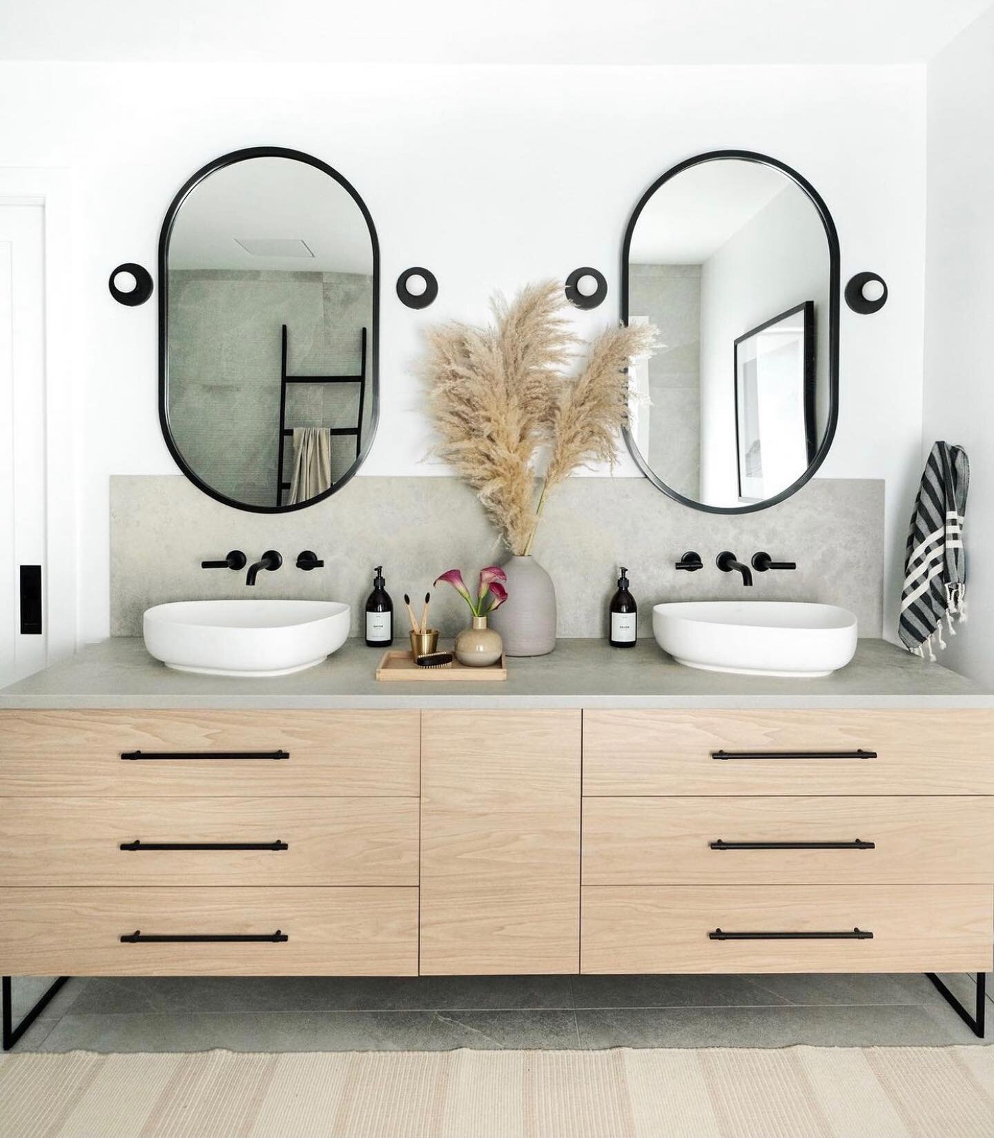 Gathering some design inspiration this morning and really loving this muted vanity design by @leclairdecor 🖤 So good!!

#interiordesign #bathroomdesign #bathroomstyle #bathroomremodel #vanity #bathroom #designinspiration #instagood #bathroomsofinsta