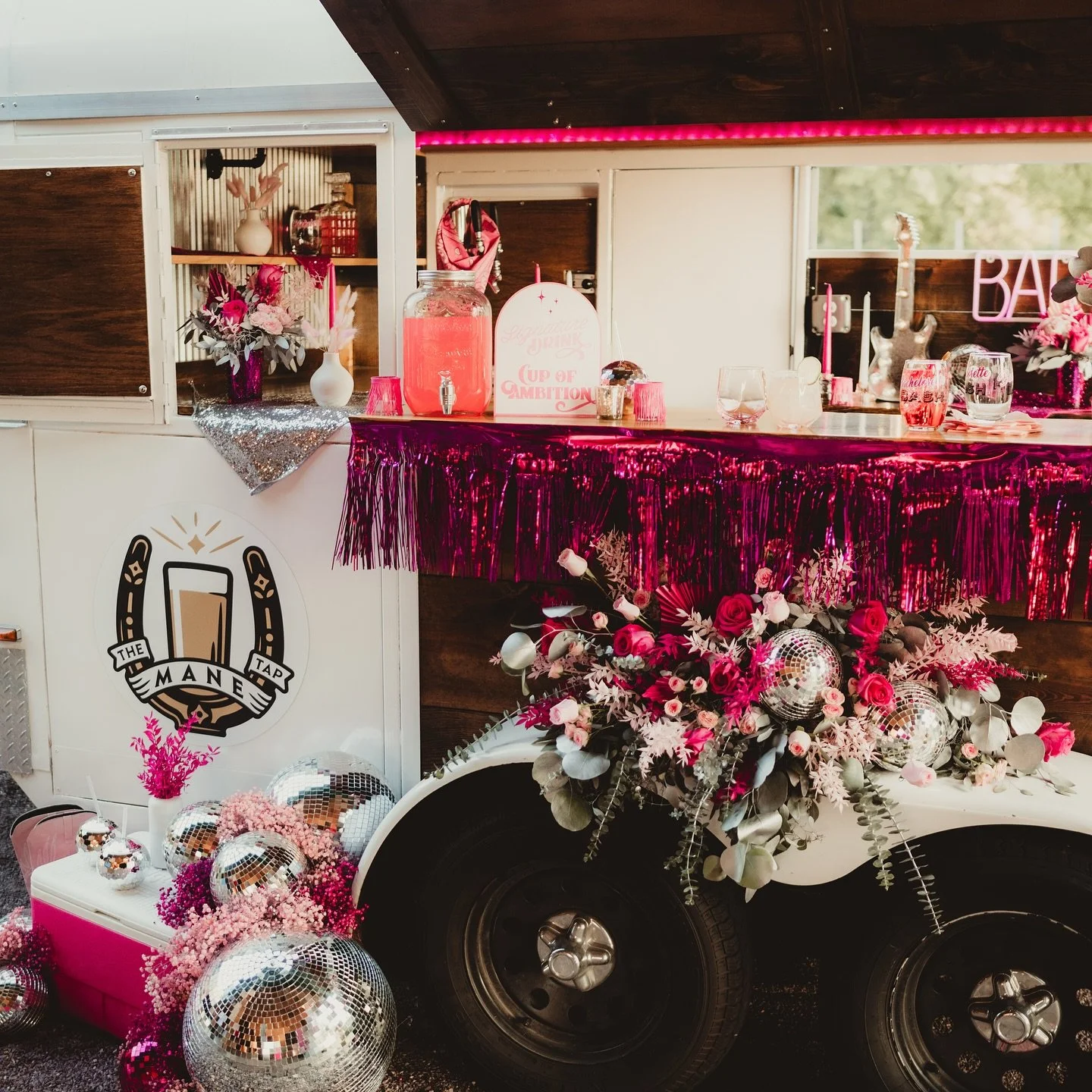 Warning: We turn bachelorettes into main characters 🎀 

Signature drinks and pink everything💕

Publisher: @wedplanmadison 
Coordination, Design, Floral &amp; Rentals: @melodyrosedesignswi 
Mobile Bar: @themanetap 
Venue: @wildroseranchwi 
Photograp