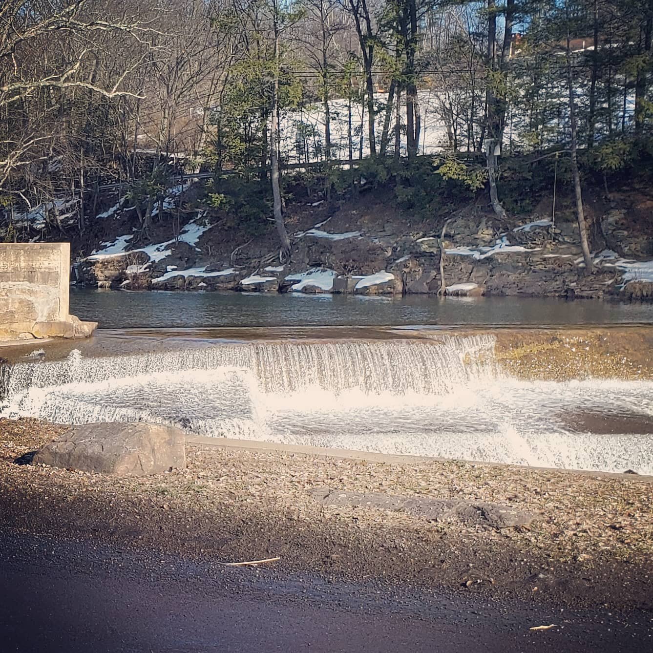 Benton is starting to thaw.  We are definitely looking forward to spring.

#wandellinn #visitbentonpa #sabrewilliamsphotography