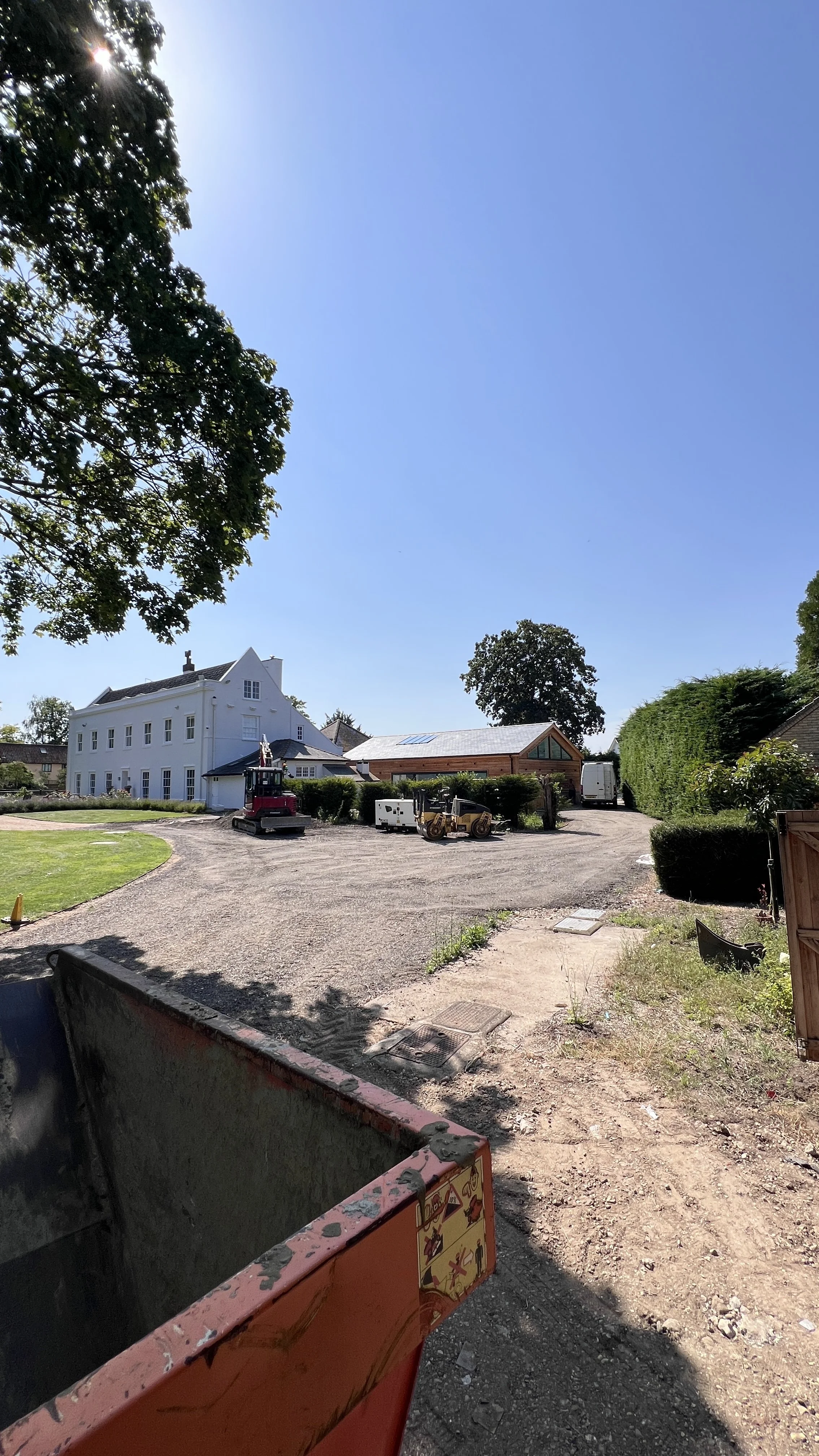  Domestic Services

 

 Planning a small improvement or a full renovation, our experienced team delivers practical solutions .  