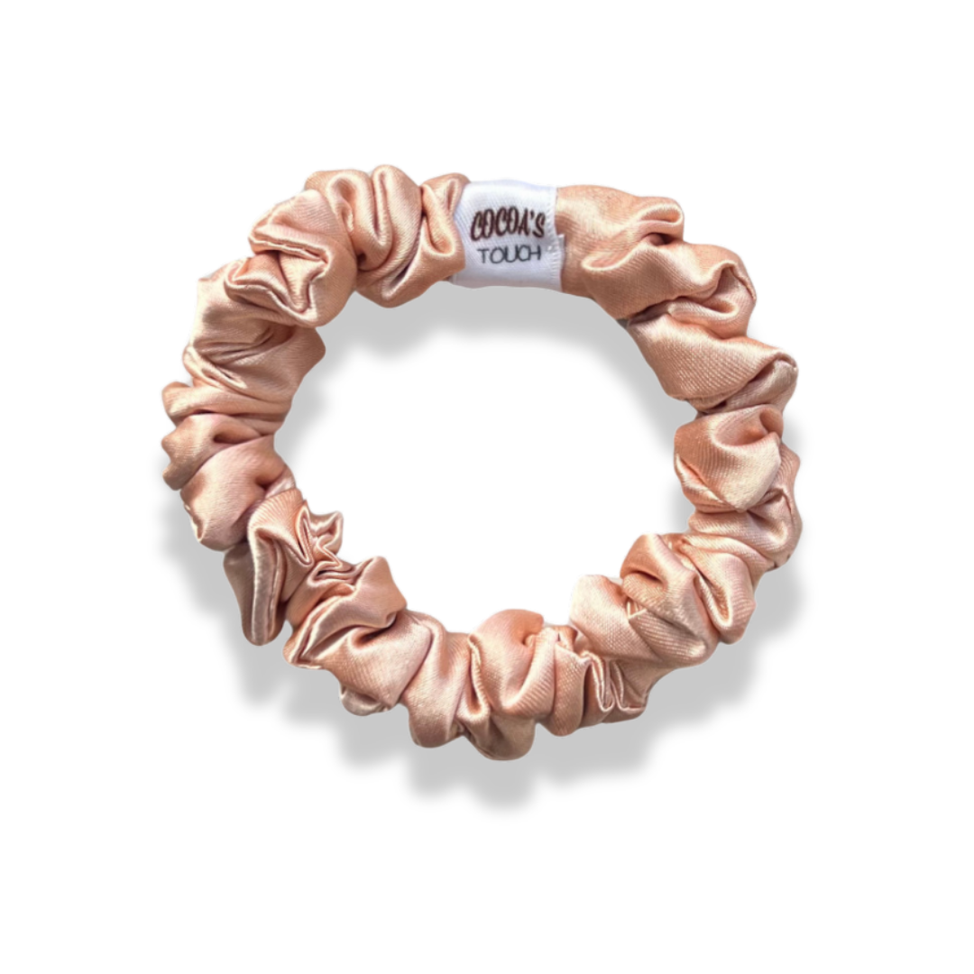 MINI PEACH SATIN SCRUNCHIE
