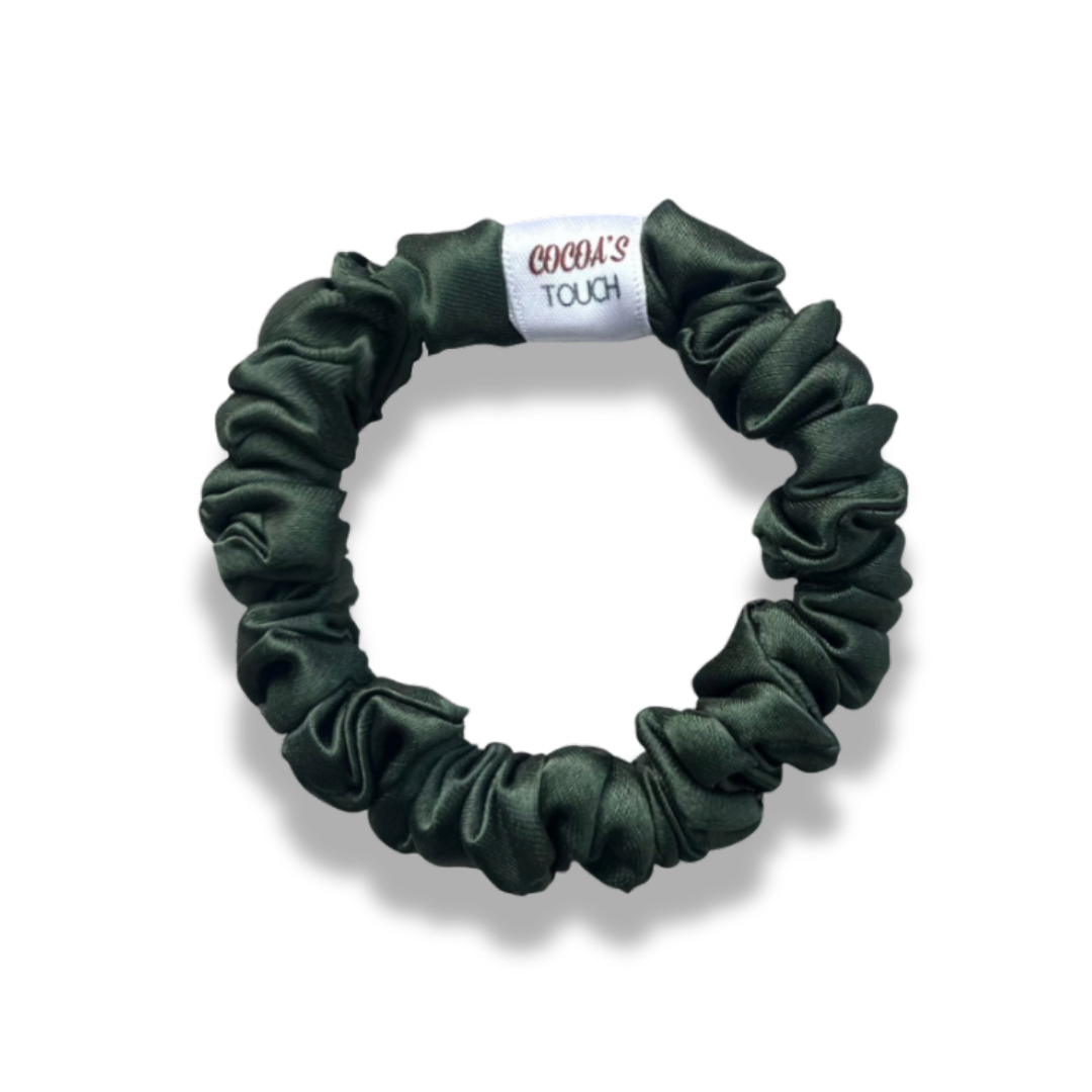 MINI EMERALD SATIN SCRUNCHIE