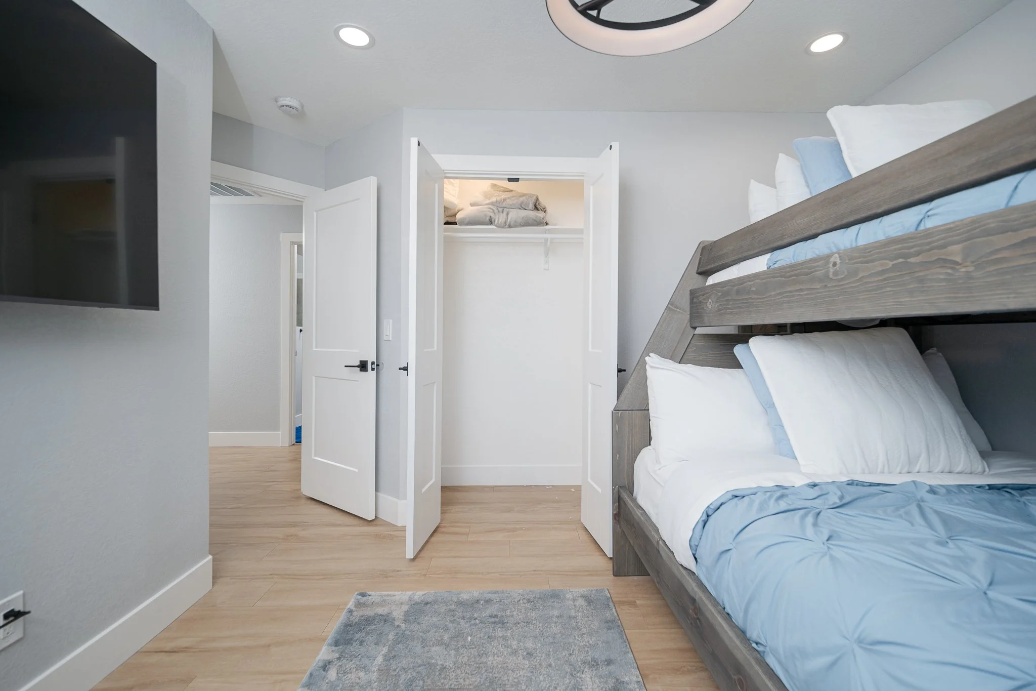 30_Bed3_02.jpg