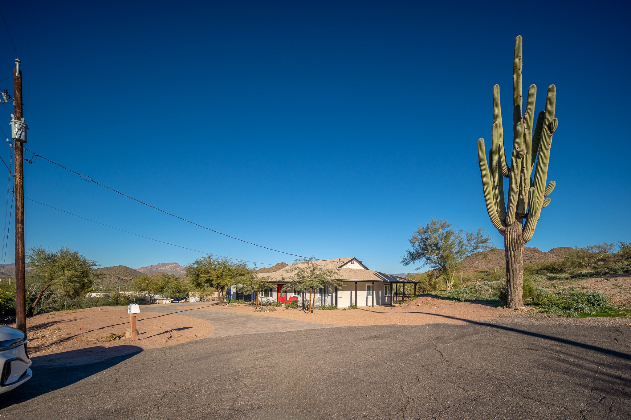 42_Exterior_13.jpg