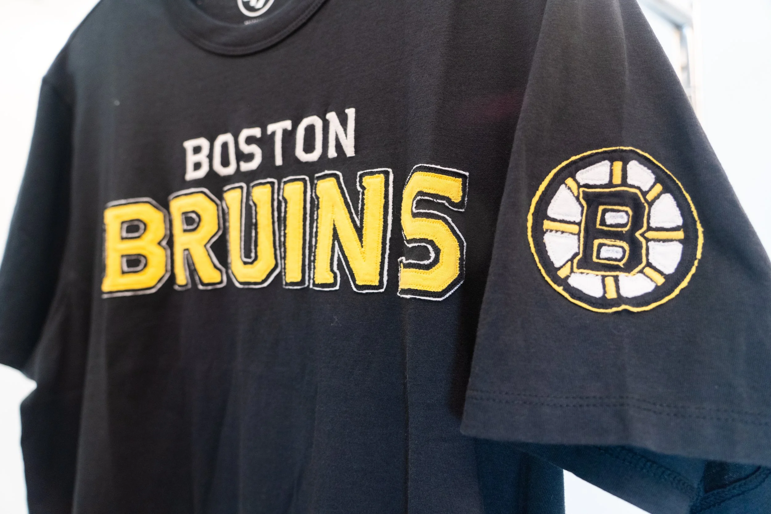 Boston Bruins Embroidered Tee
