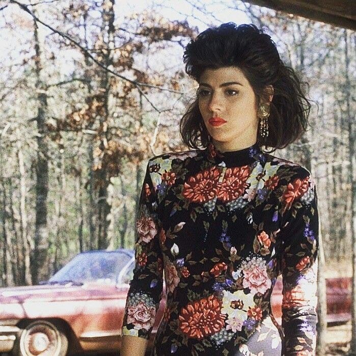 🚘SHOP IS CLOSED MONDAYS🚘
My Cousin Vinny, 1992, Costume Design by Carol Wood
🤌💋🤌💋 + my favorite scene just for funsies
#mycousinvinny #marisatomei #joepesci #costumedesign #90sfashion #90s