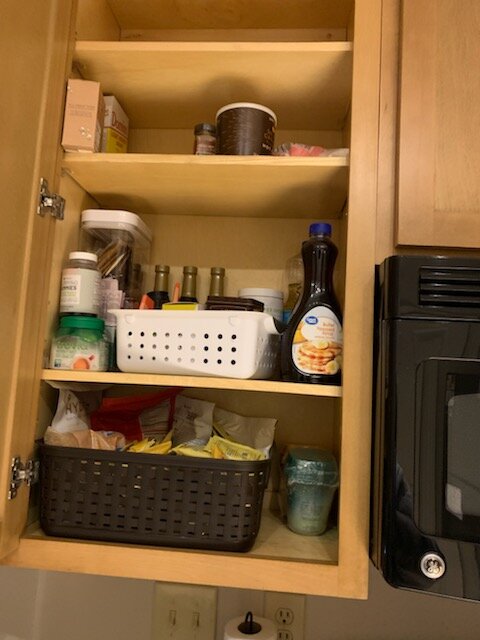 Fix Whits Move - Kitchen Cabinet Before 4.jpeg