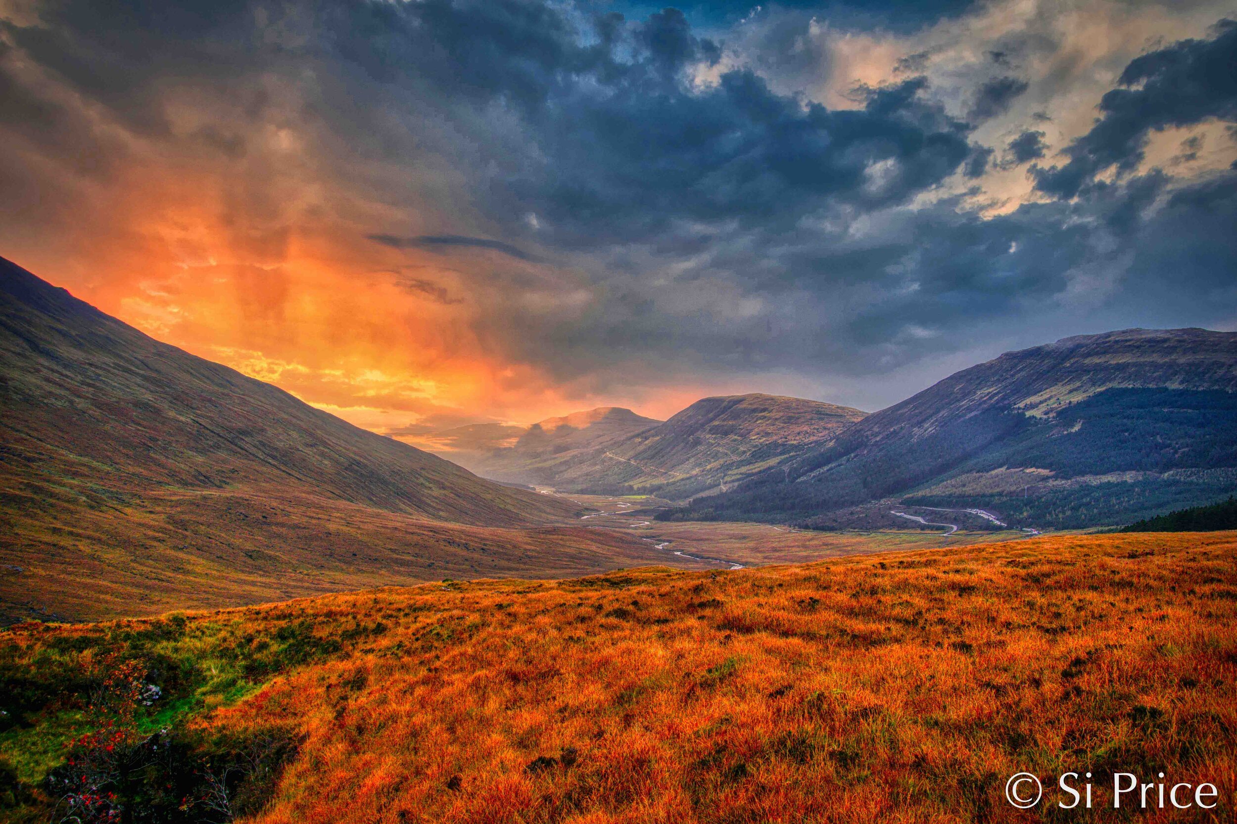 Fairy Pools - Isle of Skye, Scotland (1/200s f/7.1 22mm ISO100)