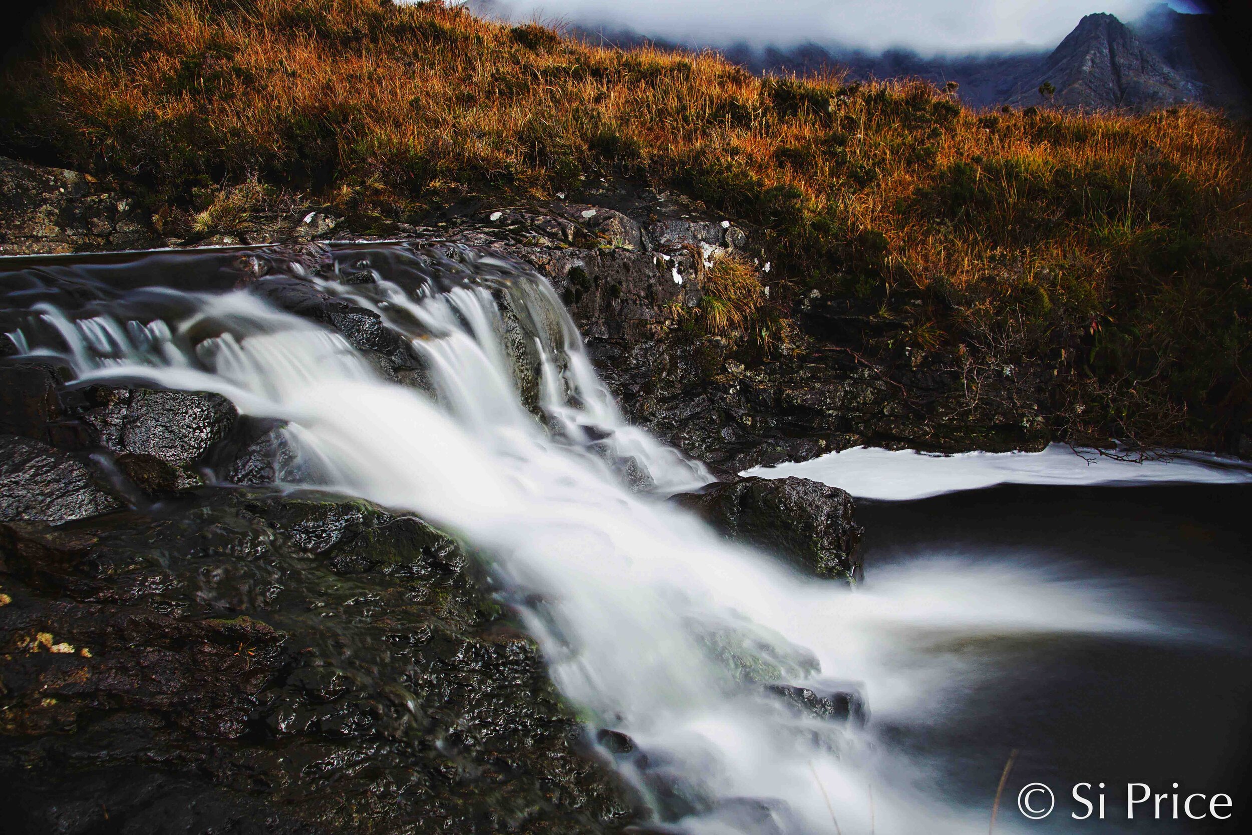 Skye Waterfall - Isle of Skye, Scotland (8.0s f/6.3 16mm ISO100)